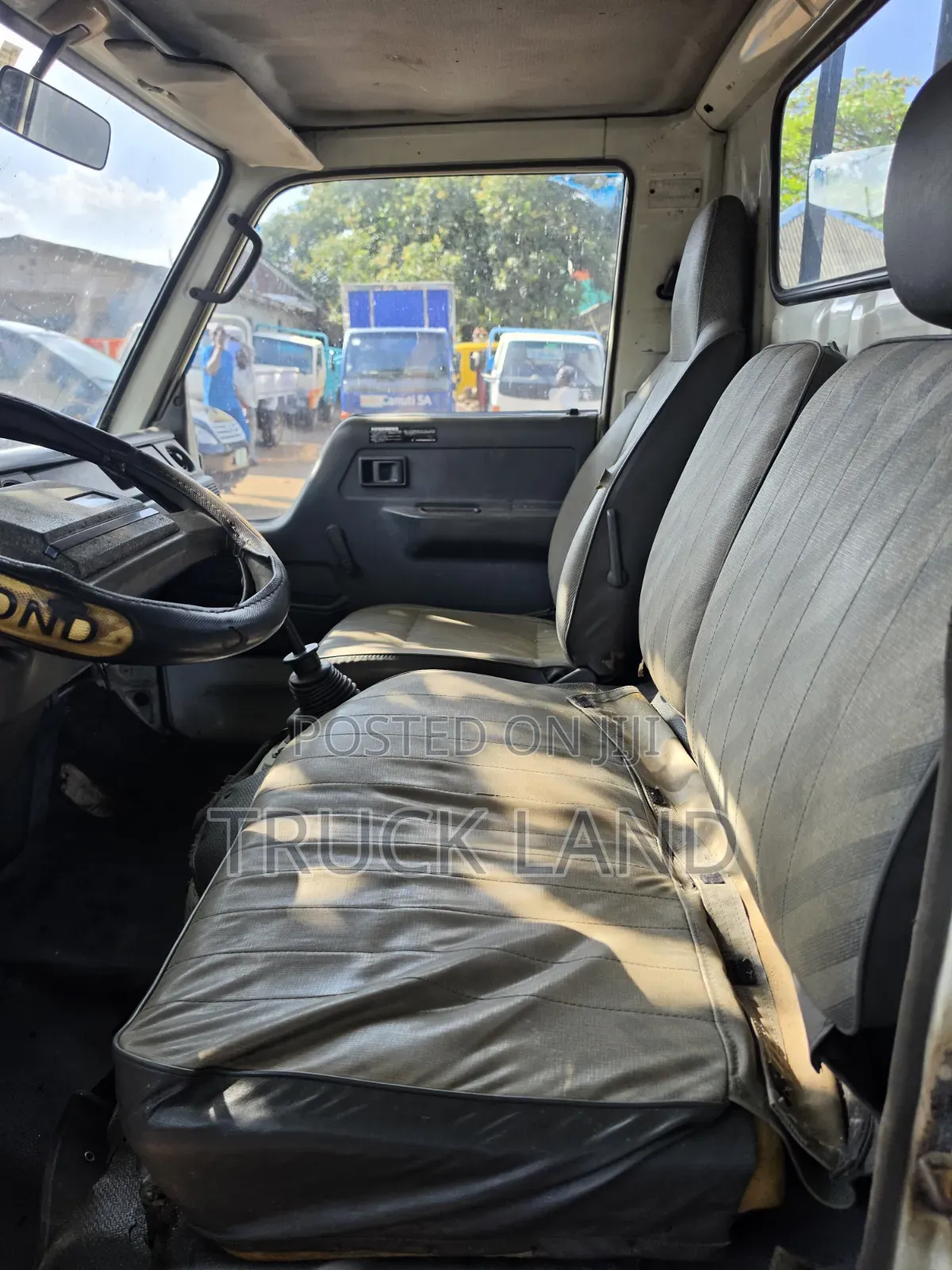 Toyota Dyna 100 Registered