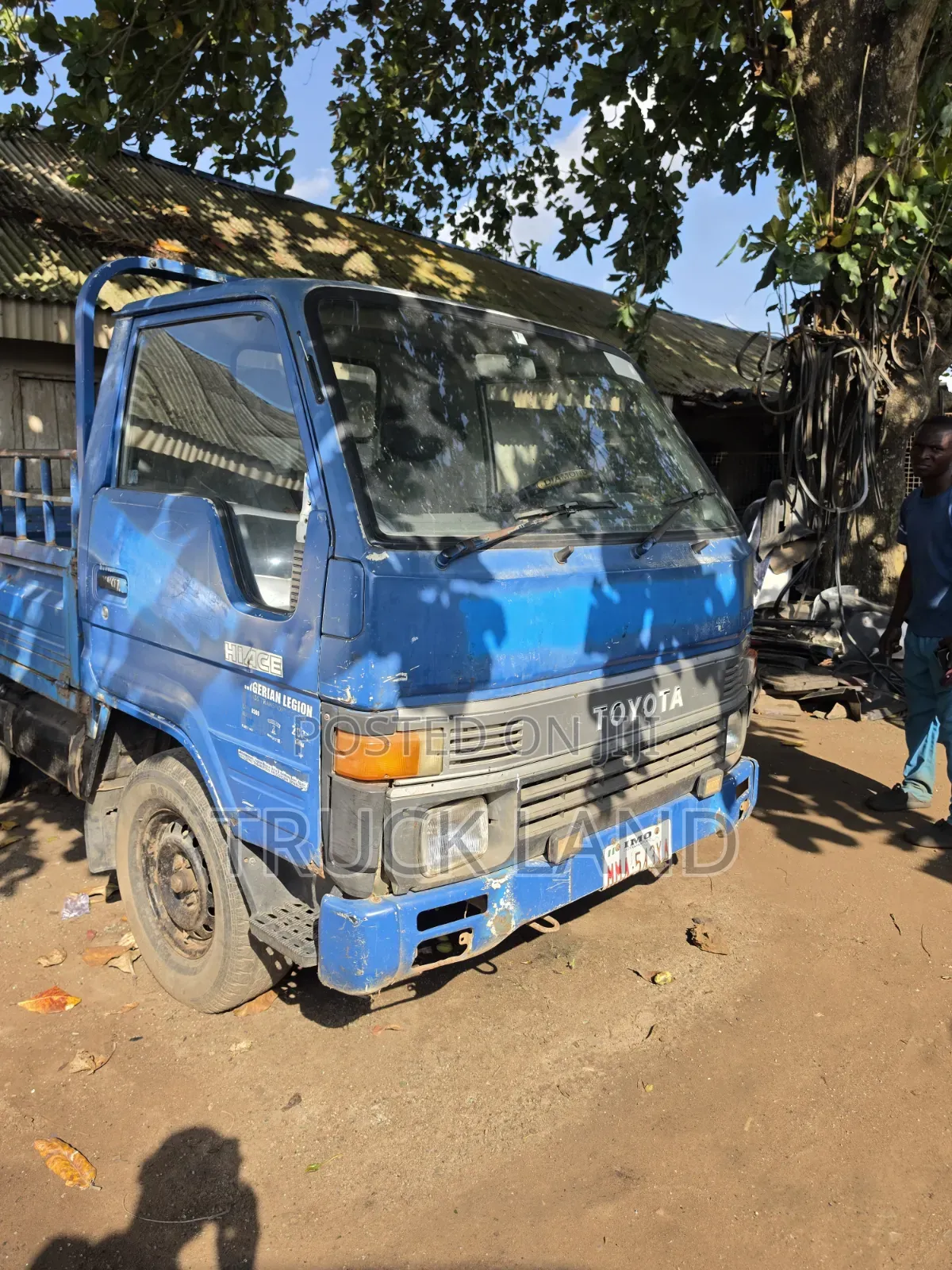 Toyota Dyna 100 Registered