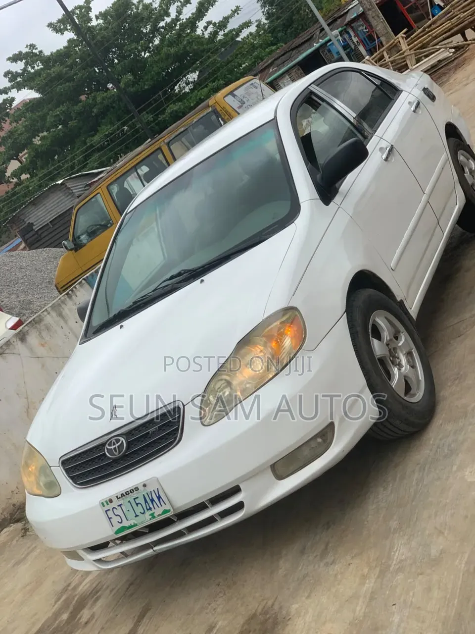 Toyota Corolla 2004 White