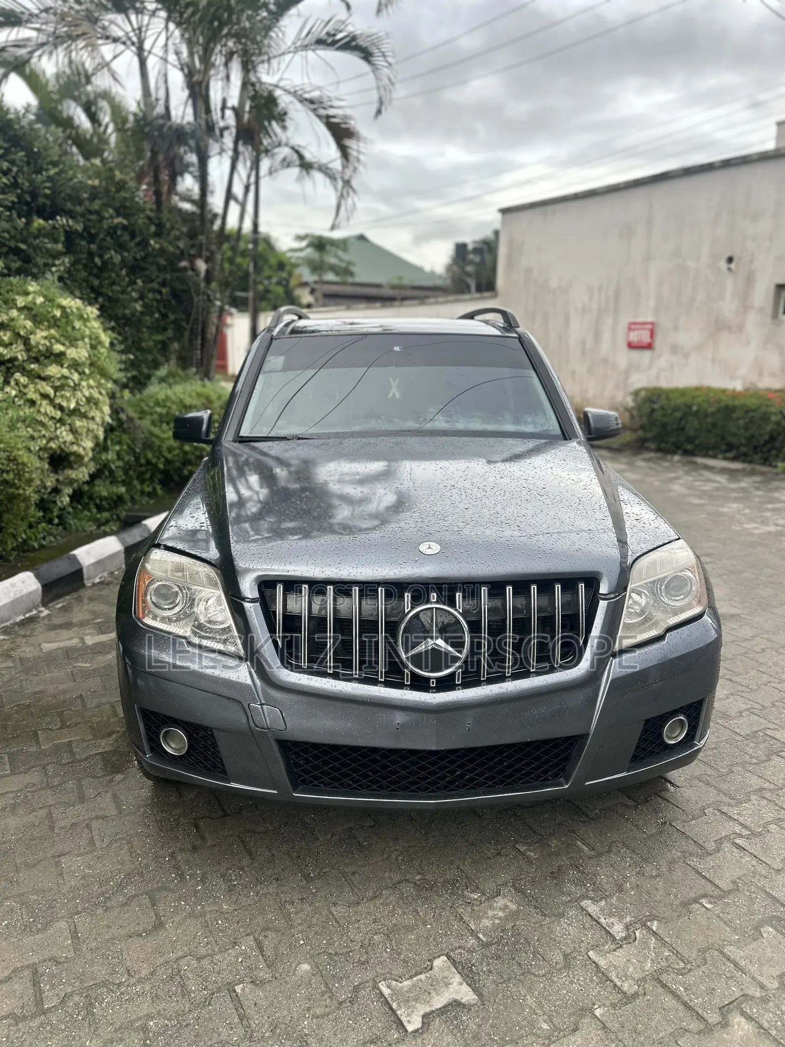 Mercedes-Benz GLK-Class 2011 Gray