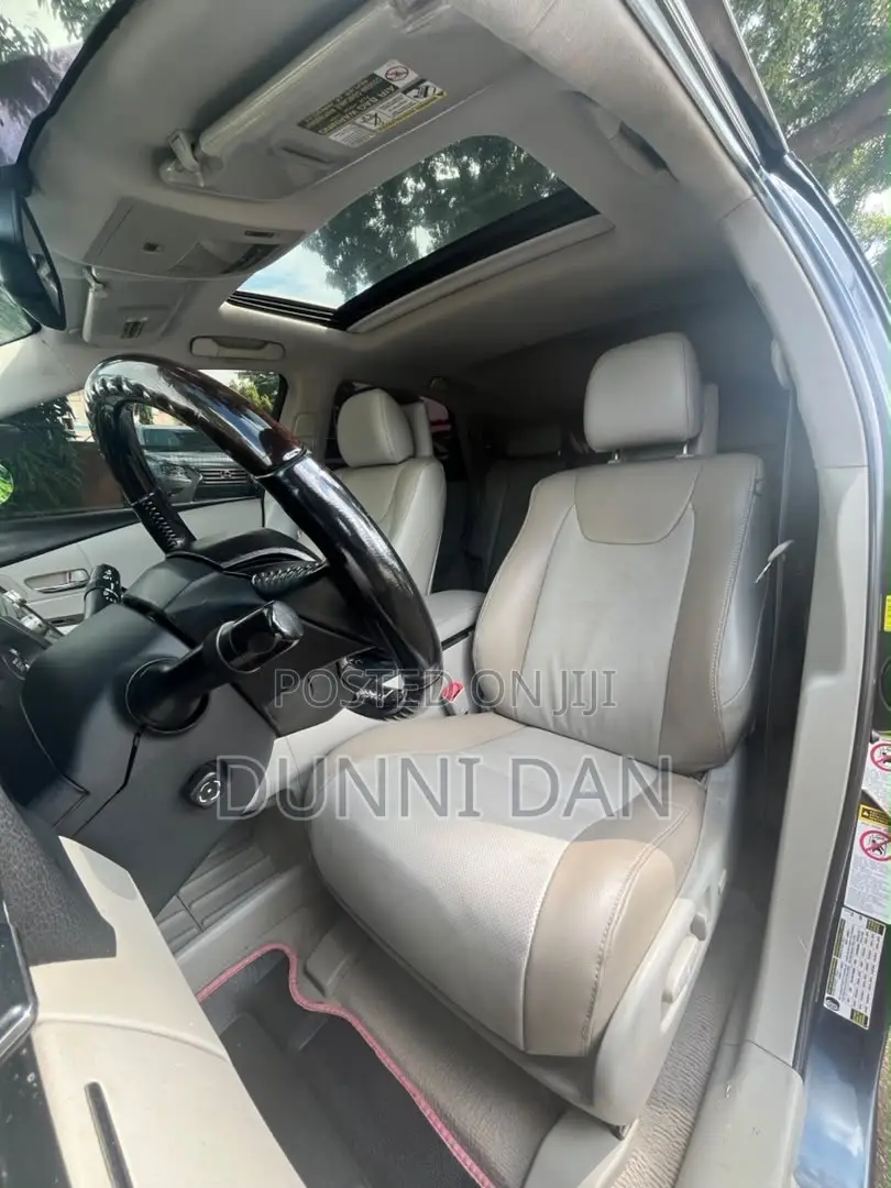Lexus RX 350 2011 Gray