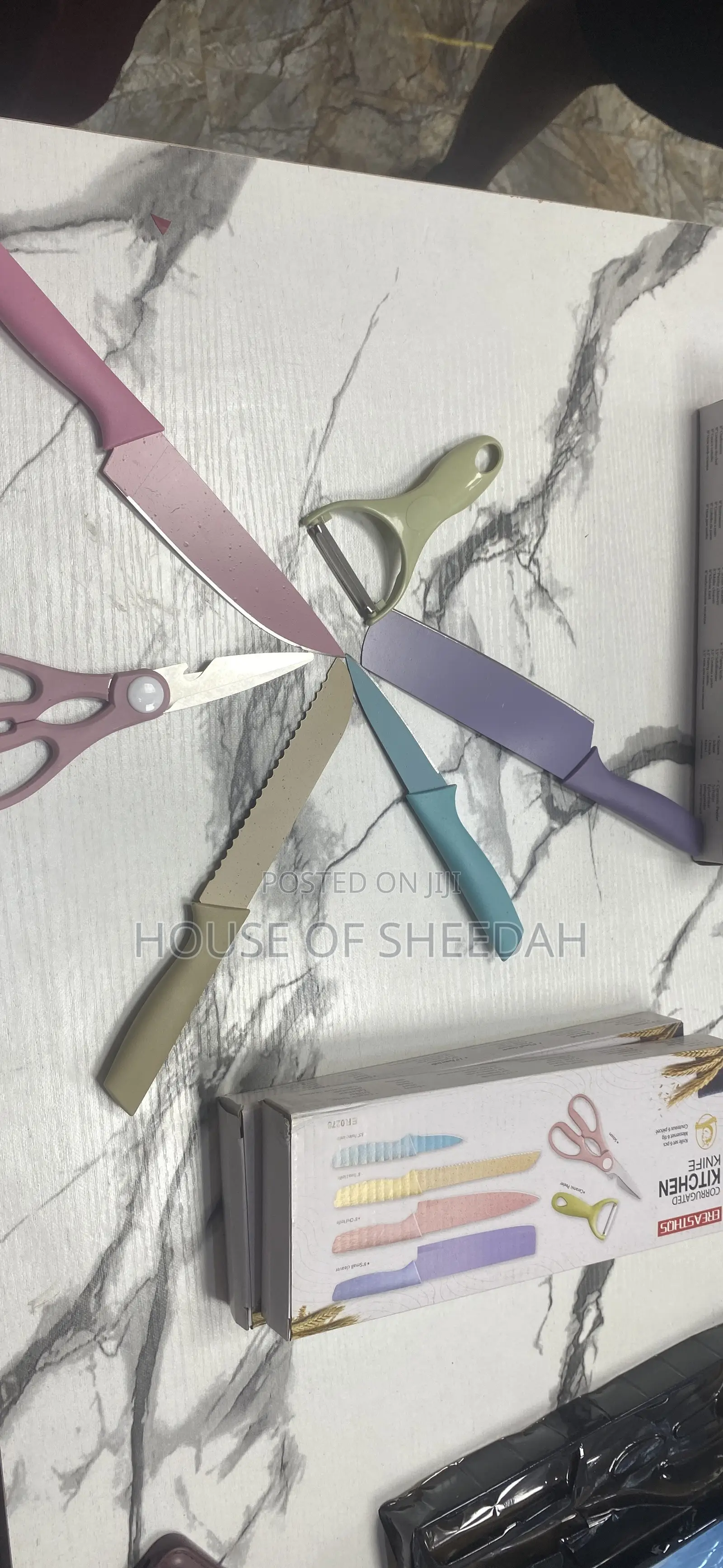 6-in-1 Non-Stick Corrugated Kitchen Knife Set