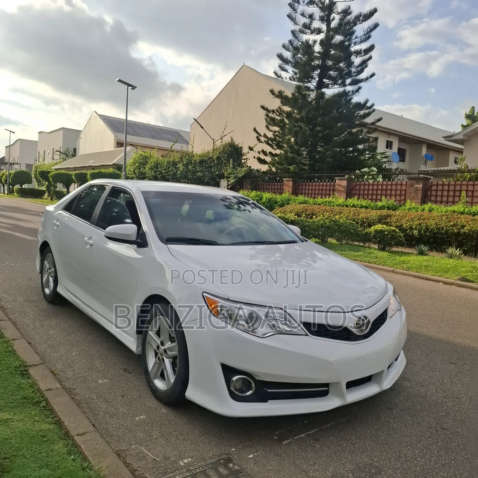 Toyota Camry 2014 White