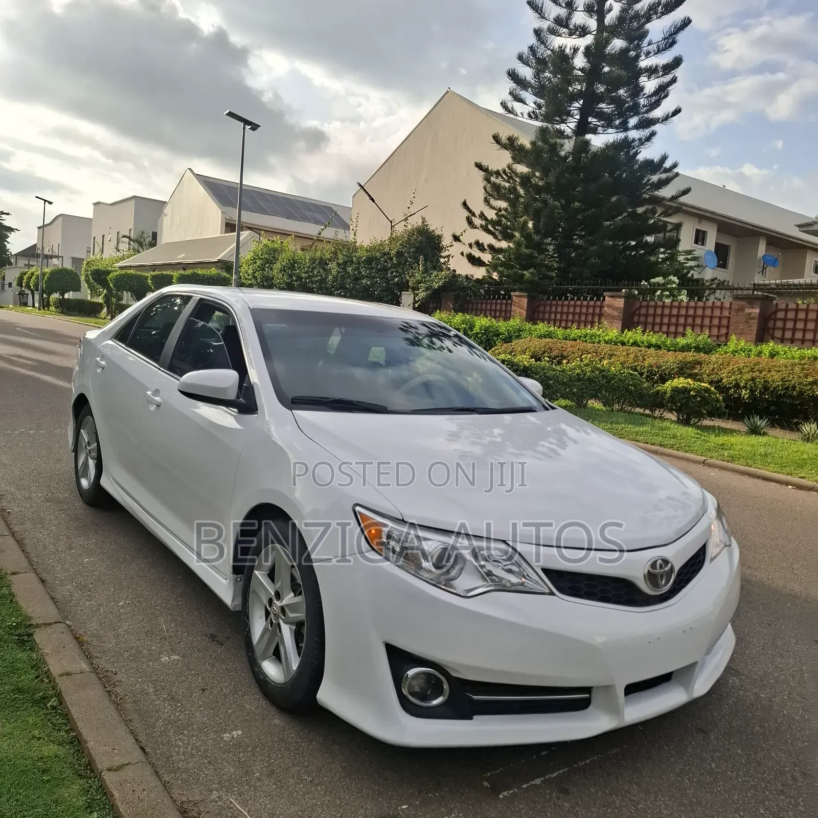Toyota Camry 2014 White