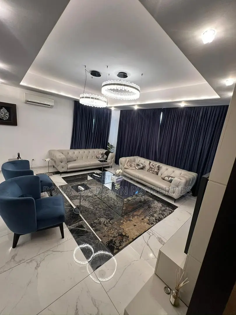 Furnished 5bdrm House in Osapa london for sale