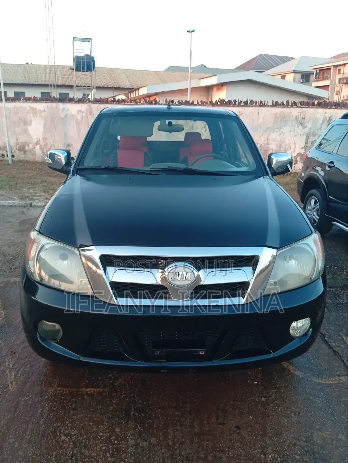 IVM Carrier 4WD 2017 Black