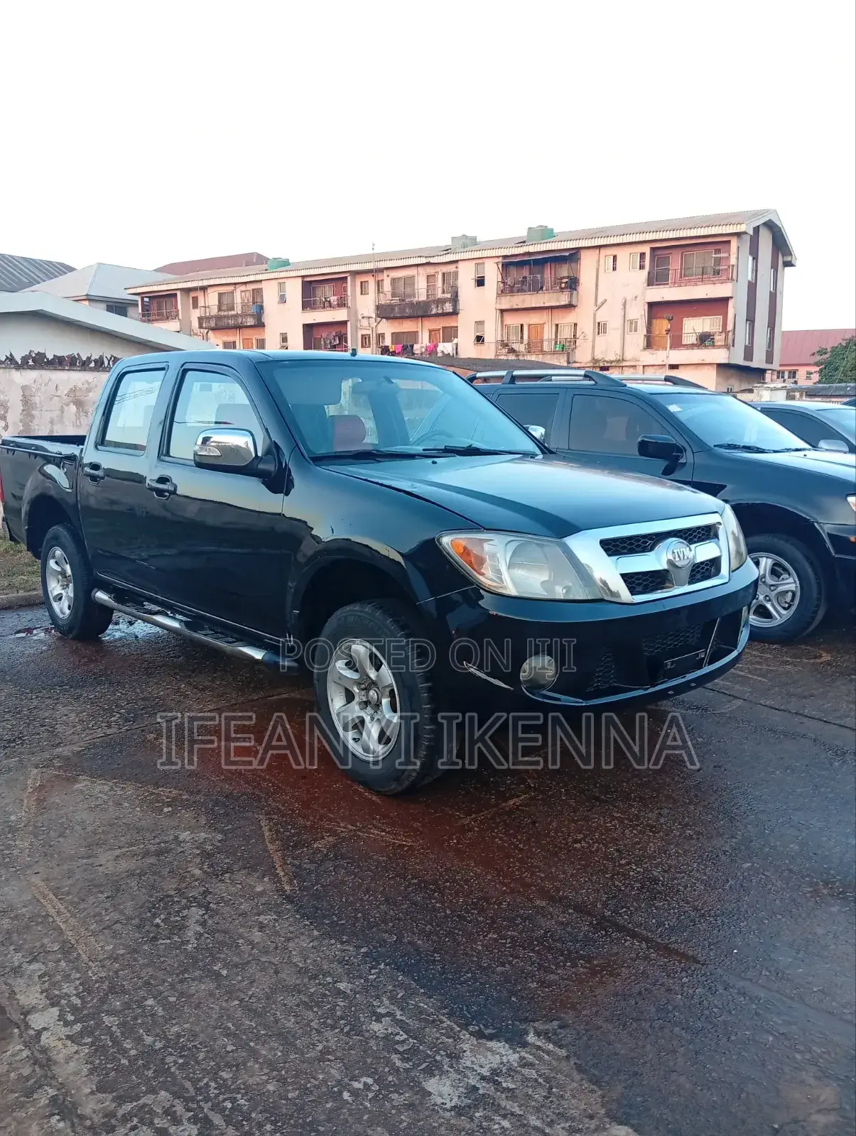 IVM Carrier 4WD 2017 Black