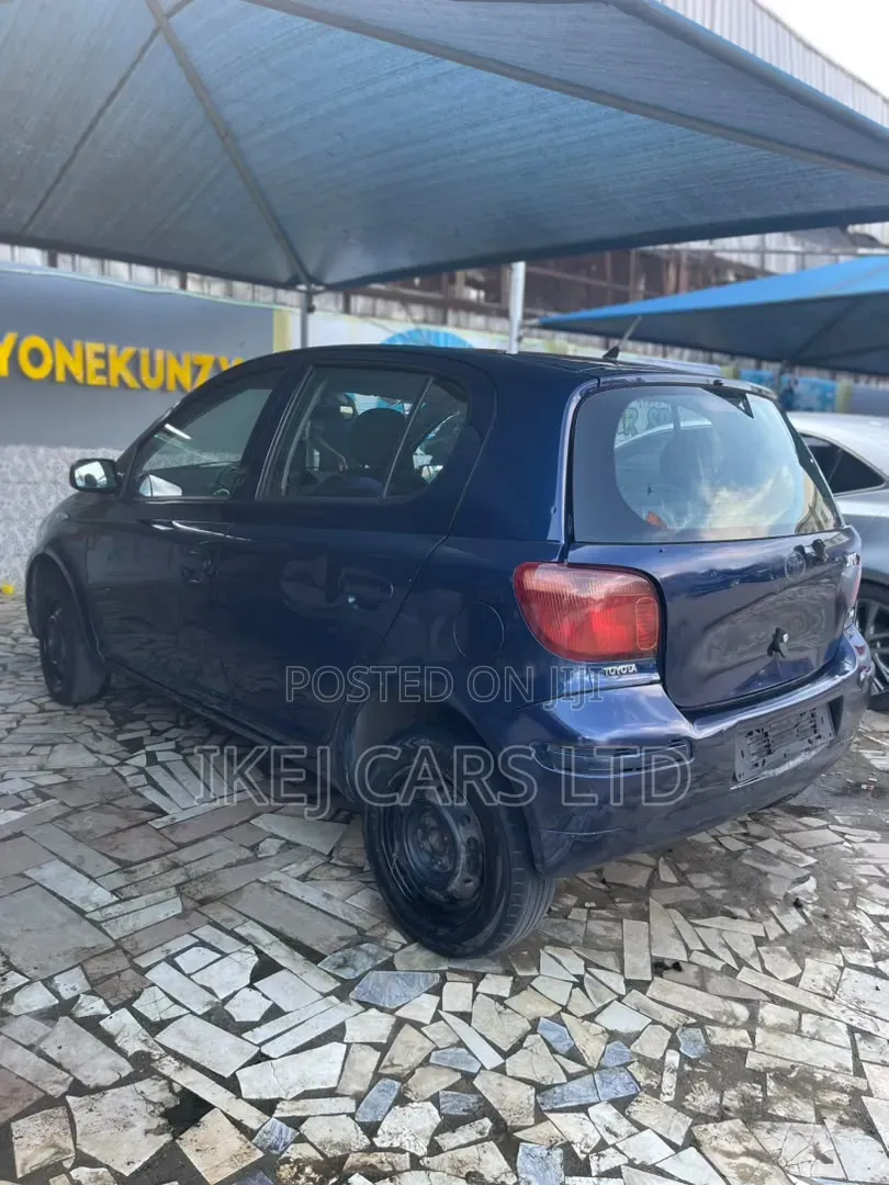 Toyota Yaris 2004 Blue