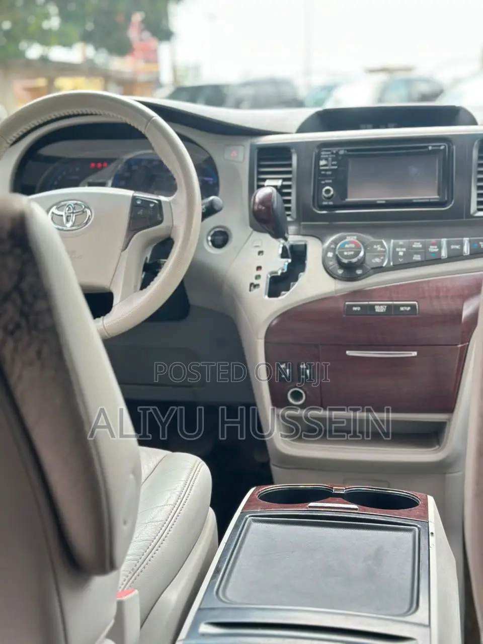 Toyota Sienna 2013 Blue