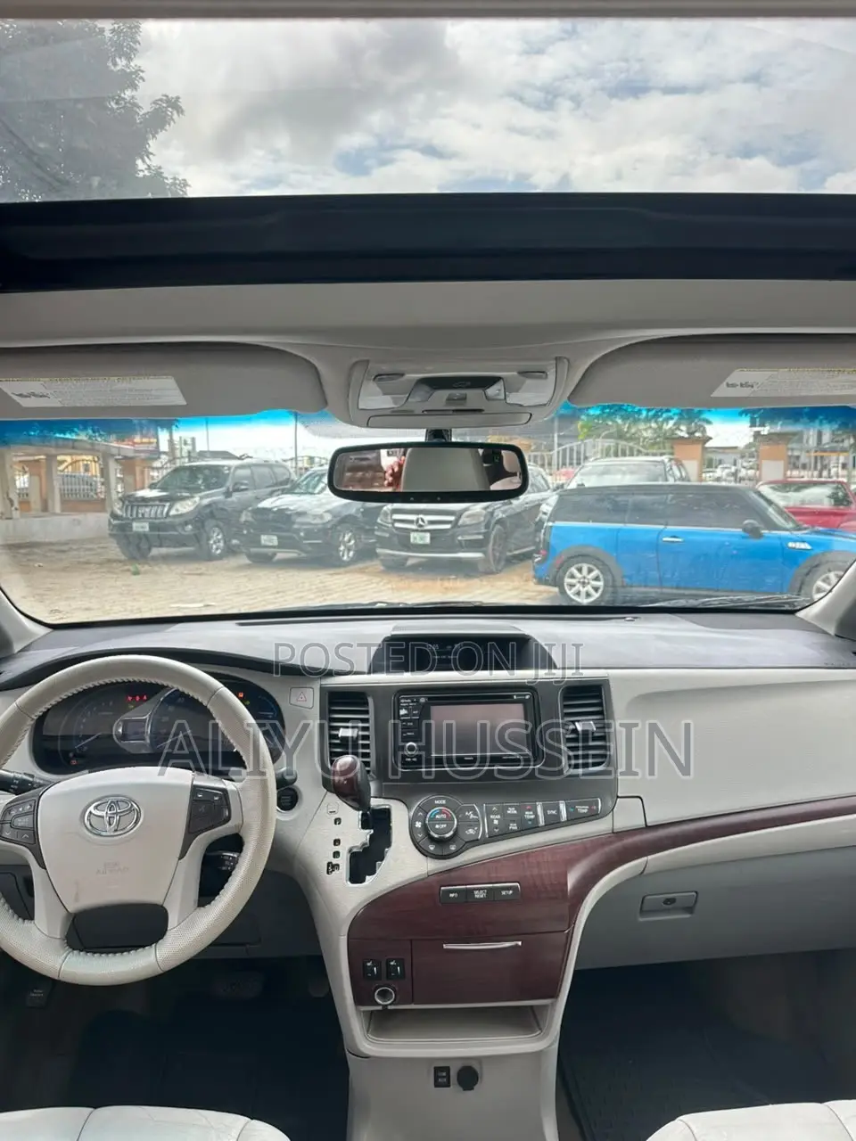 Toyota Sienna 2013 Blue