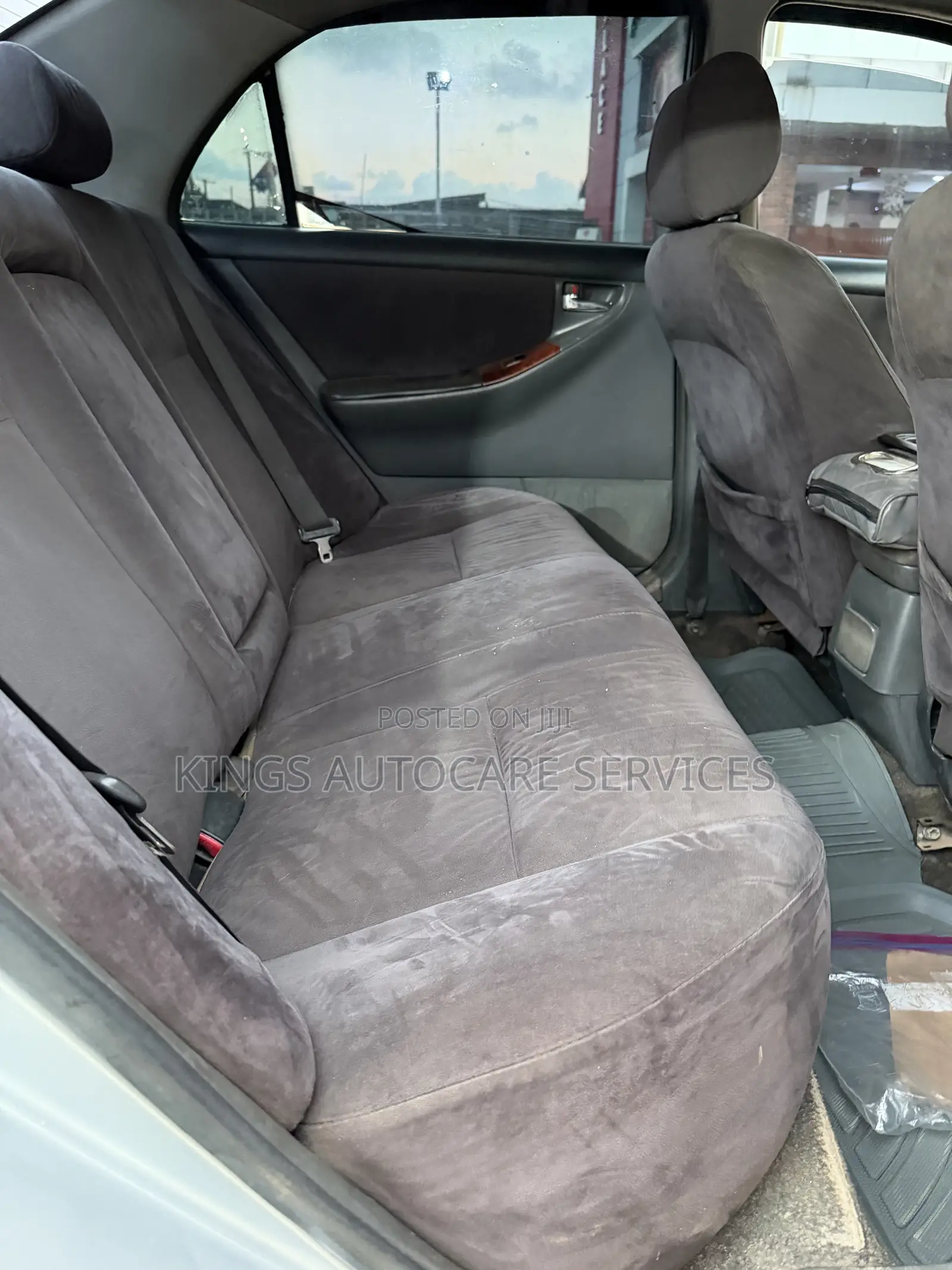 Toyota Corolla LE 2005 Silver