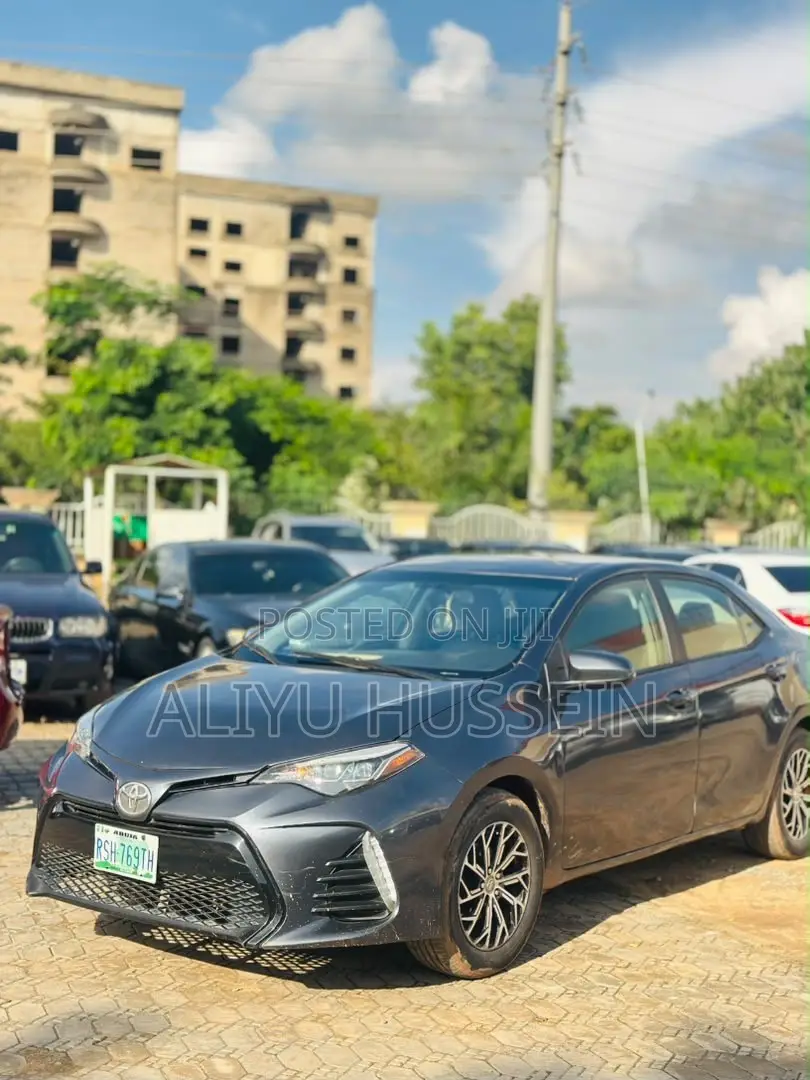 Toyota Corolla 2015 Gray