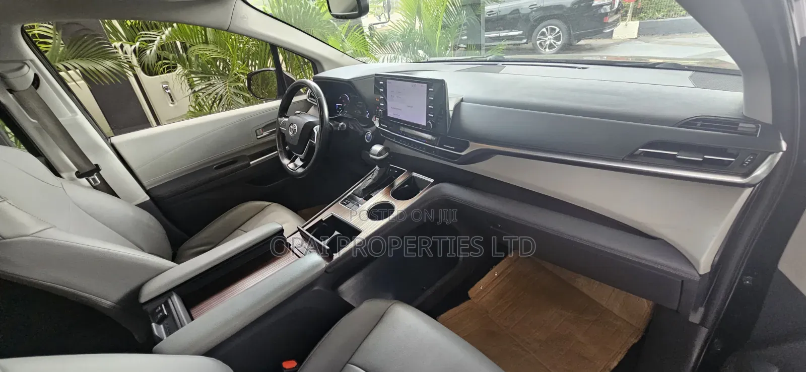Toyota Sienna 2022 Black