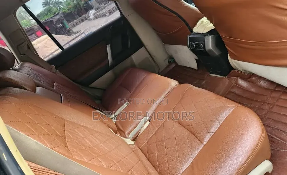 Toyota Land Cruiser Prado 2013 Black