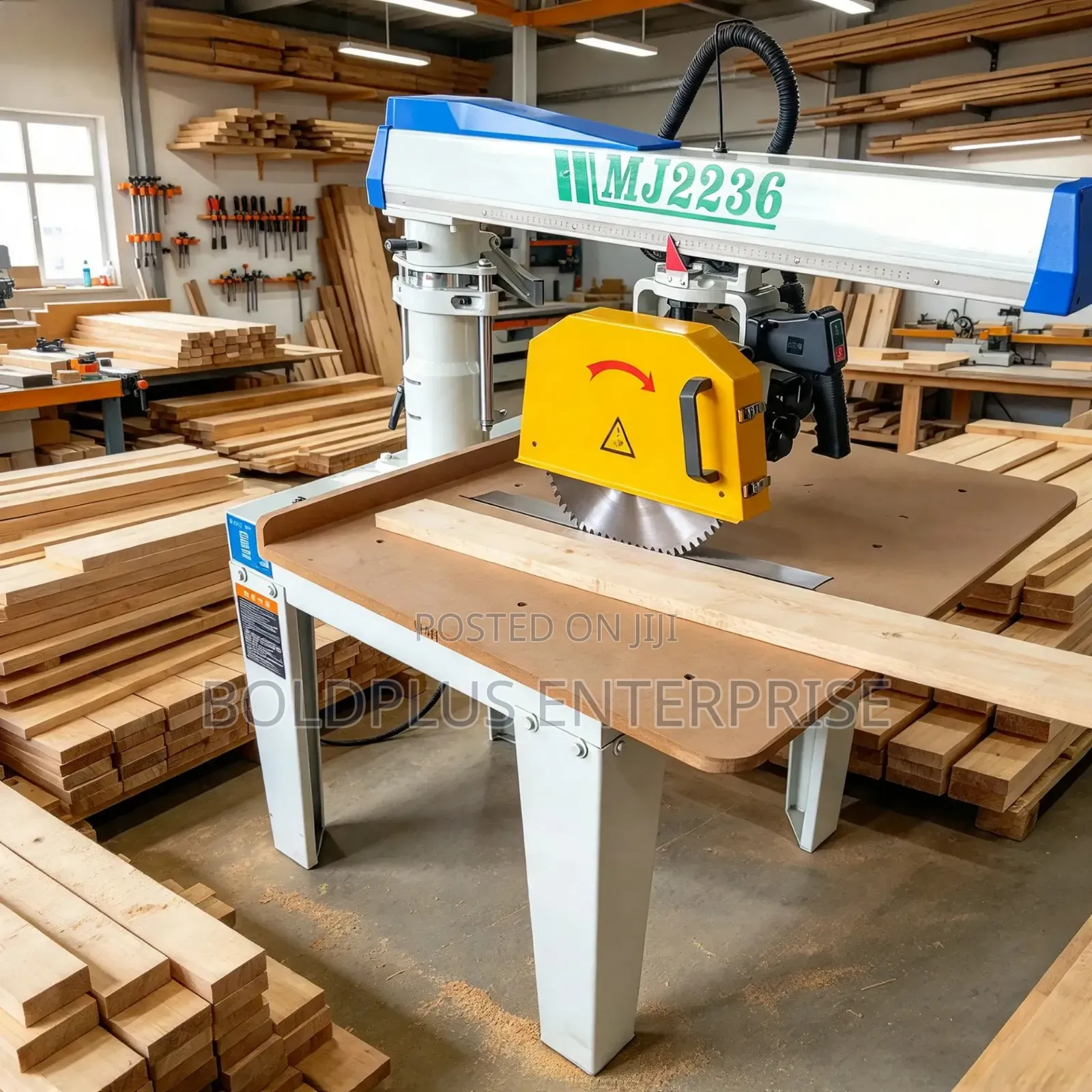 Heavy-Duty, Industrial Woodworking Radial Arm Saw