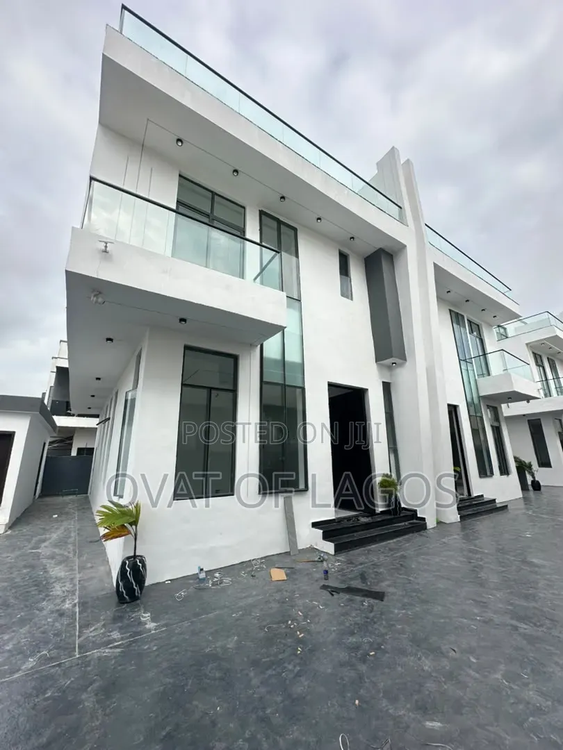 5bdrm Duplex in Lekki Expressway for sale