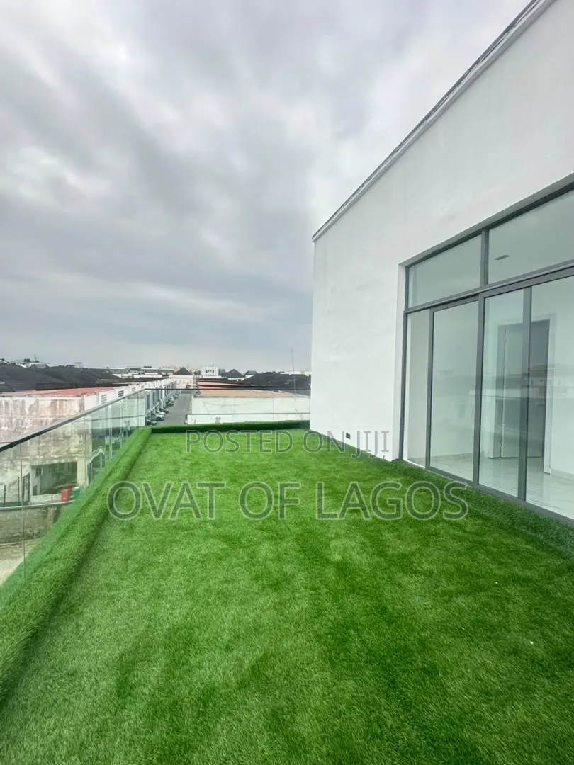 5bdrm Duplex in Lekki Expressway for sale