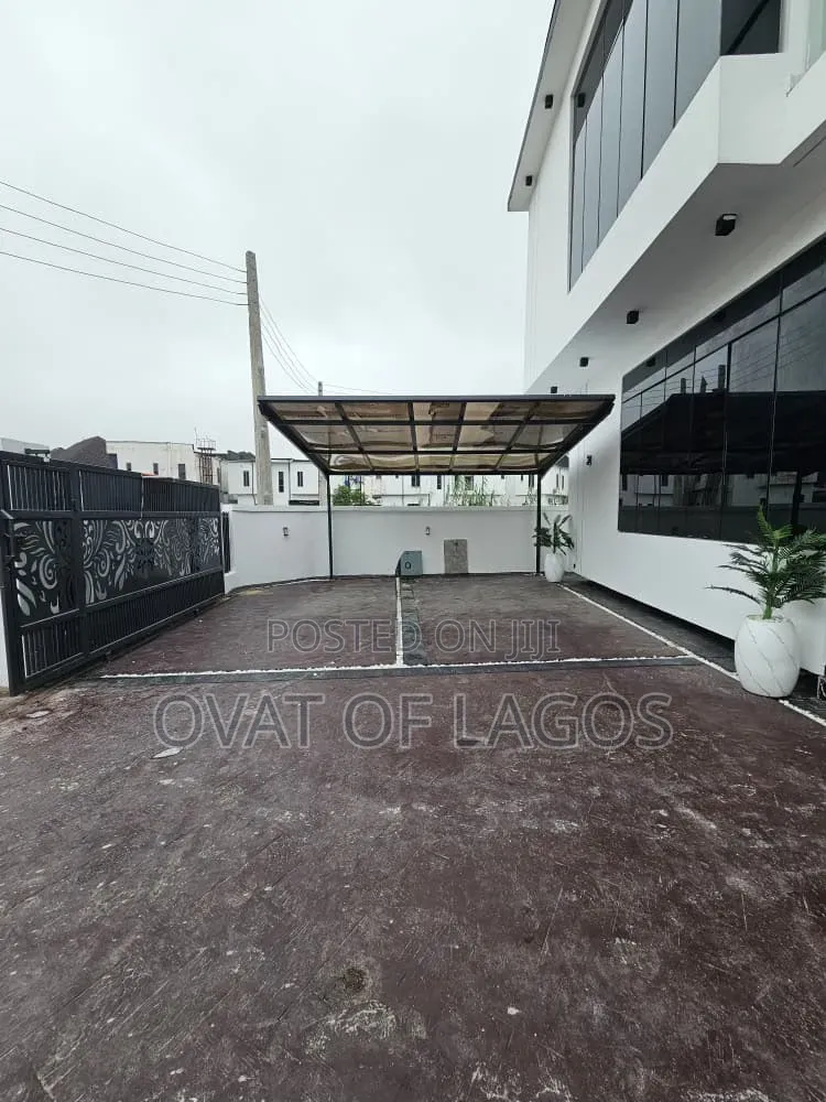 5bdrm Duplex in Orchid, Lekki Expressway for sale