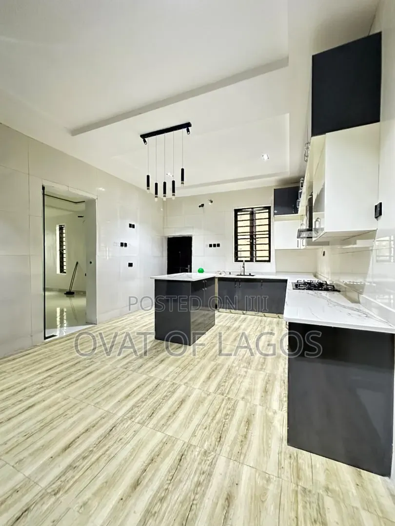 4bdrm Duplex in Ado / Ajah for sale