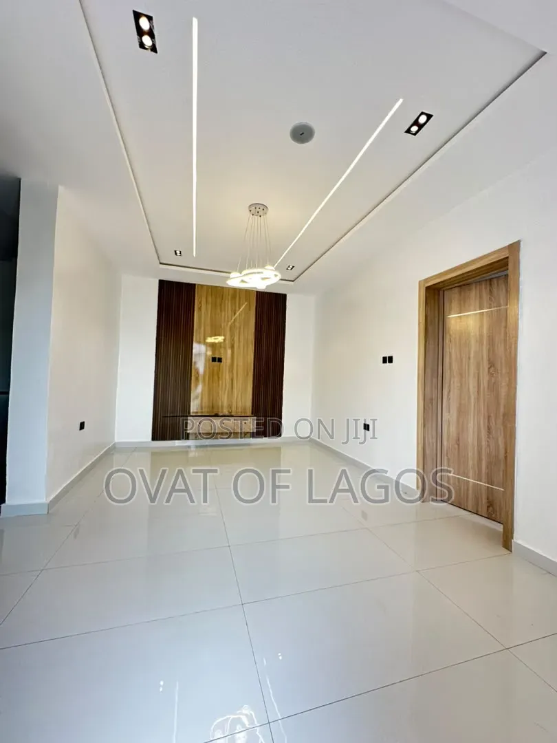 4bdrm Duplex in Ado / Ajah for sale