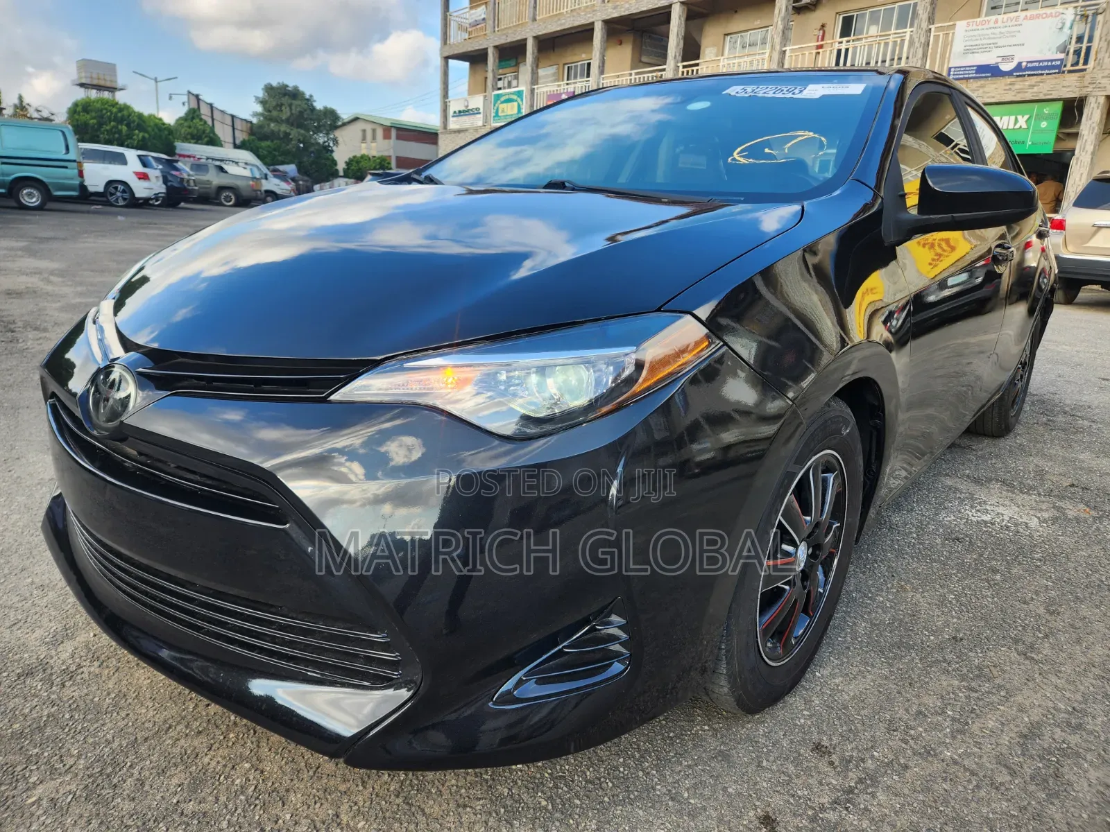 Toyota Corolla LE (1.8L 4cyl 2A) 2018 Black