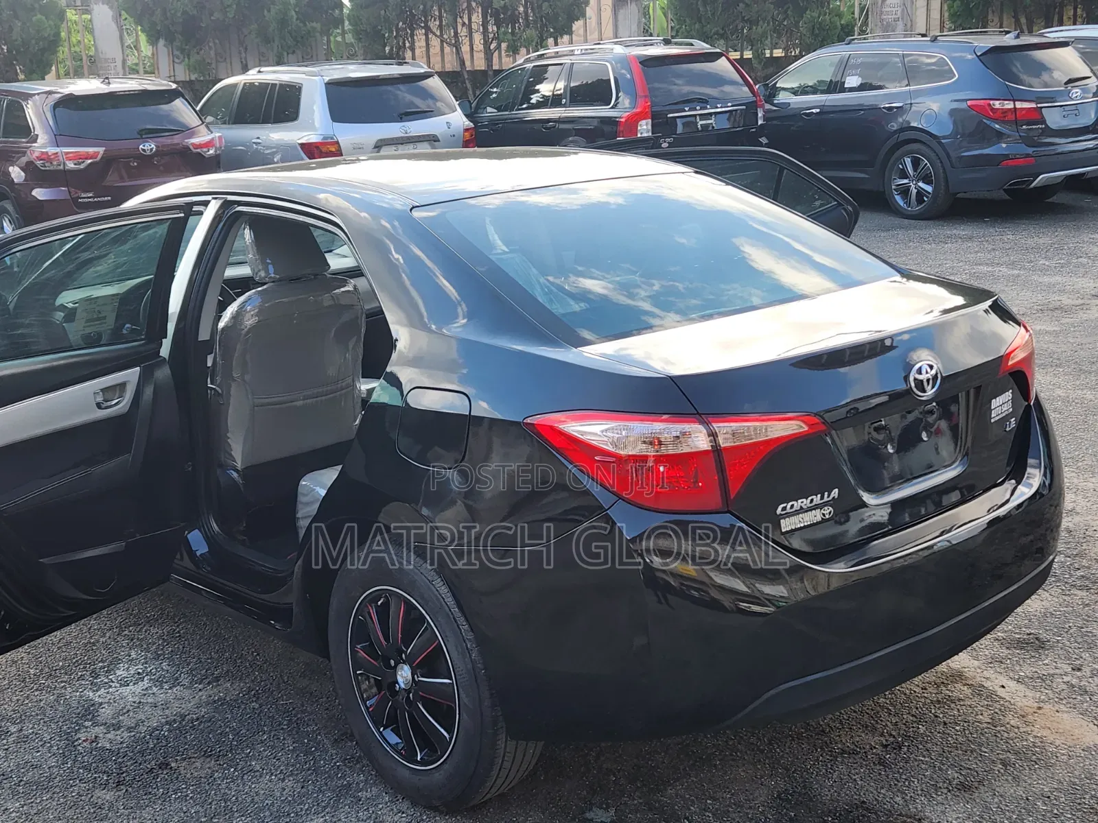 Toyota Corolla LE (1.8L 4cyl 2A) 2018 Black