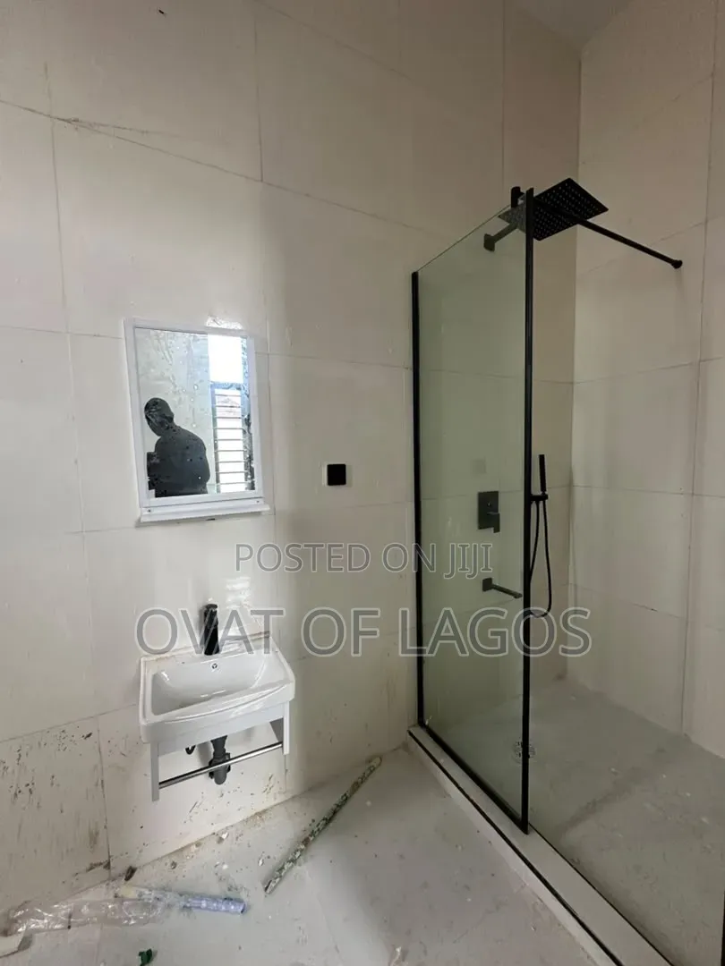4bdrm Duplex in Lekki Expressway for sale