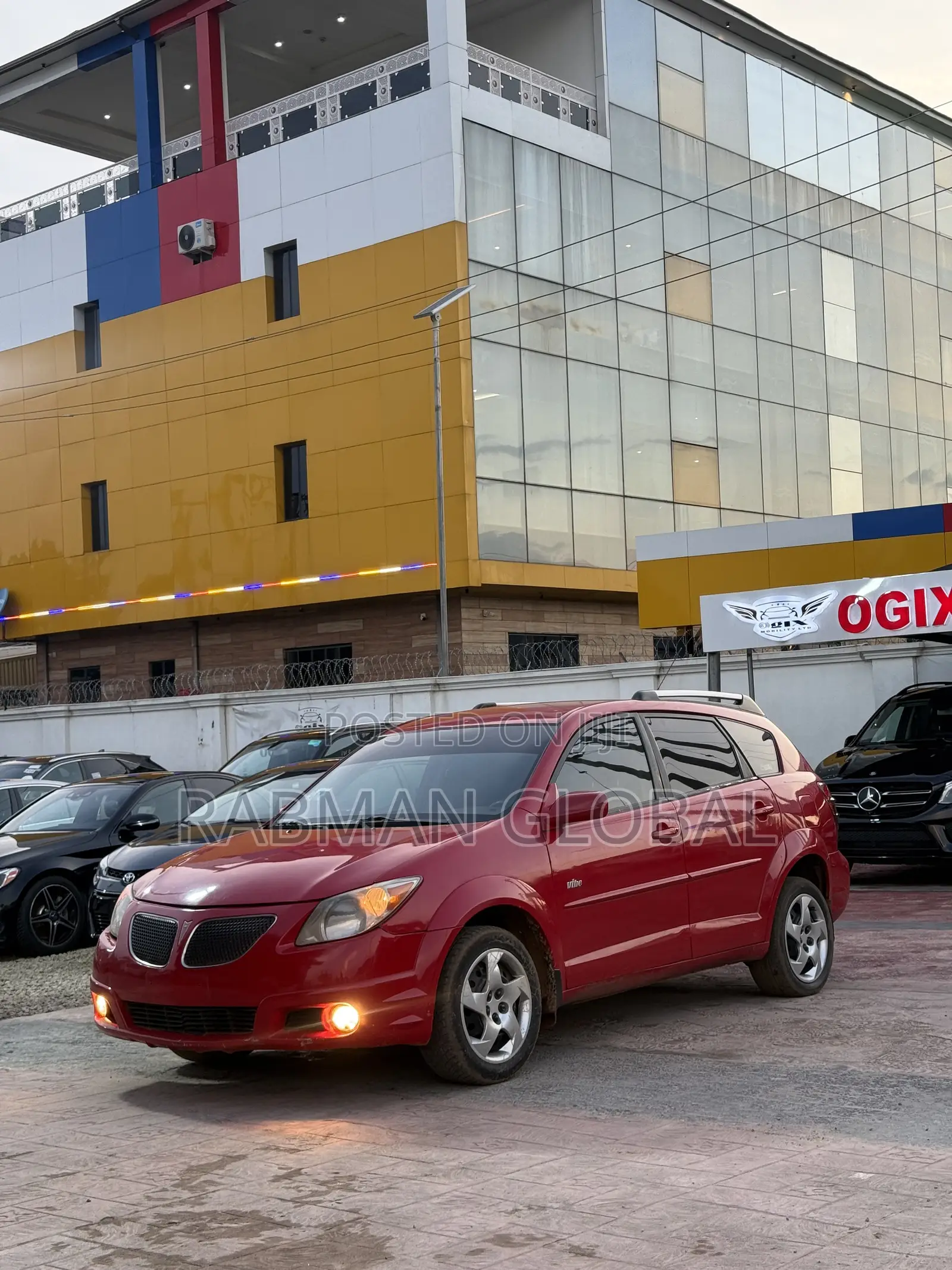 Pontiac Vibe 2005 Red