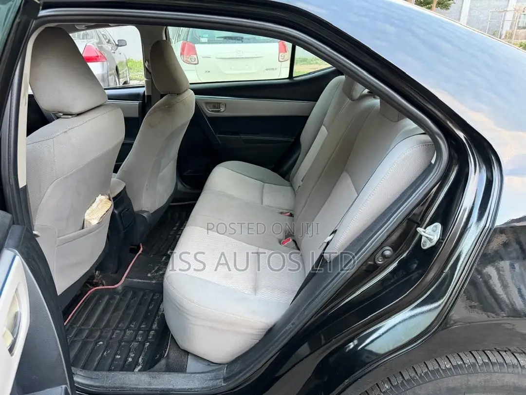 Toyota Corolla LE Premium 4dr Sedan (1.8L 4cyl CVT) 2014 Black