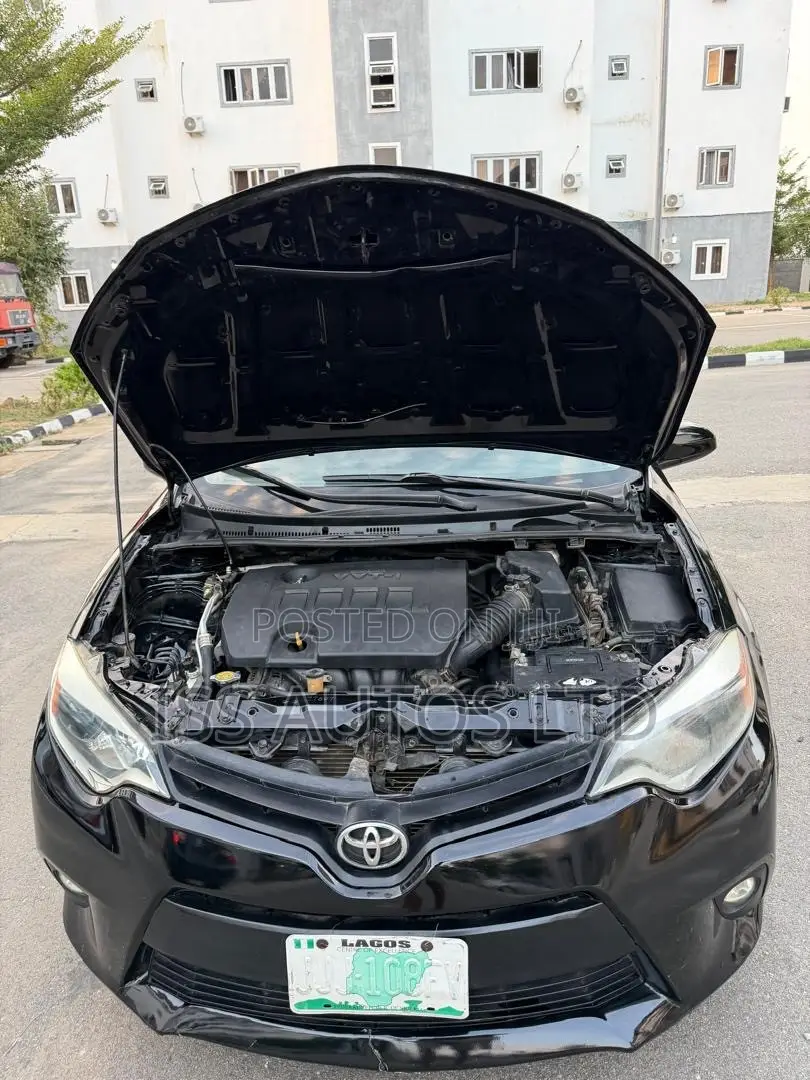 Toyota Corolla LE Premium 4dr Sedan (1.8L 4cyl CVT) 2014 Black