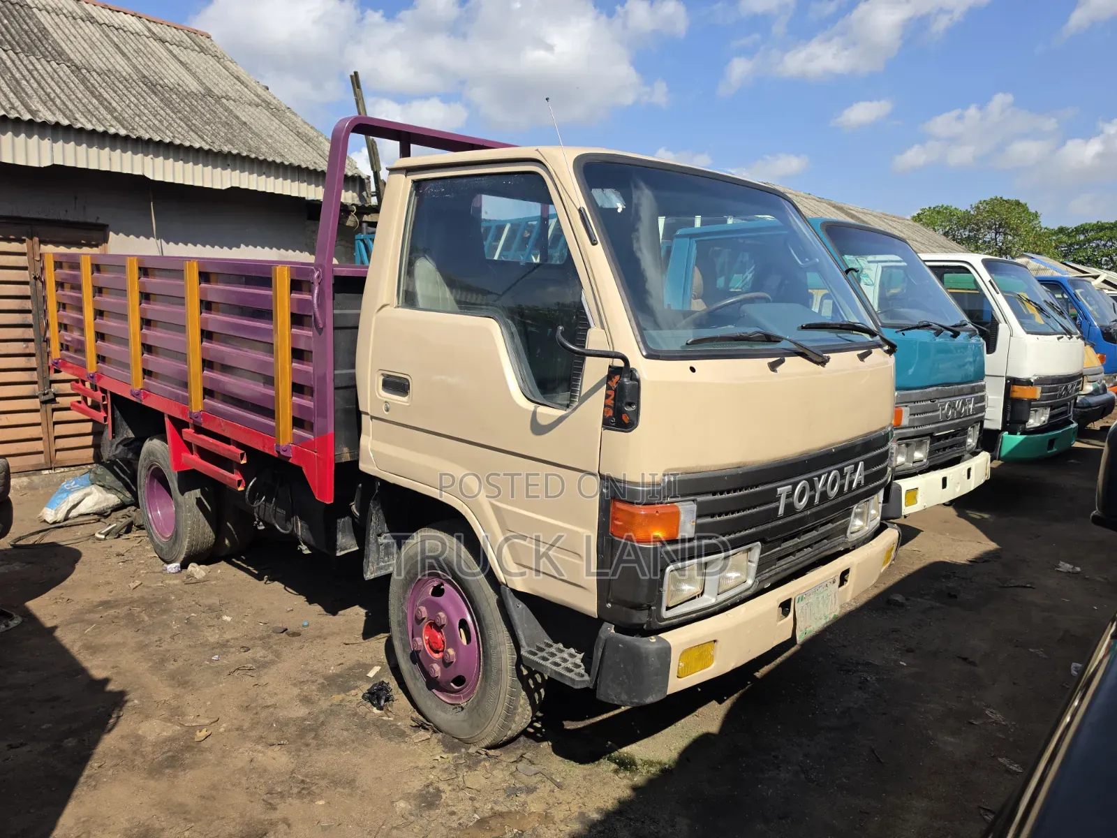 Toyota Dyna 200 Petrol Engine Converted
