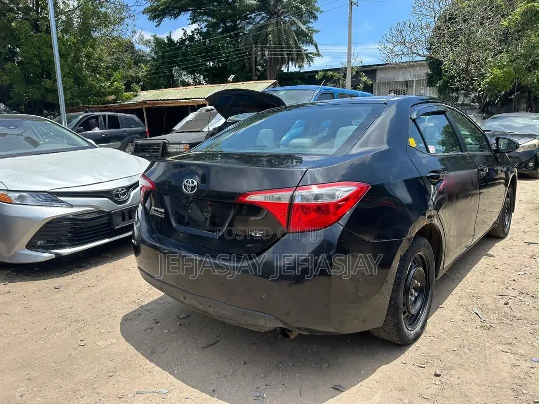 Toyota Corolla LE Eco Premium 4dr Sedan (1.8L 4cyl CVT) 2015 Black