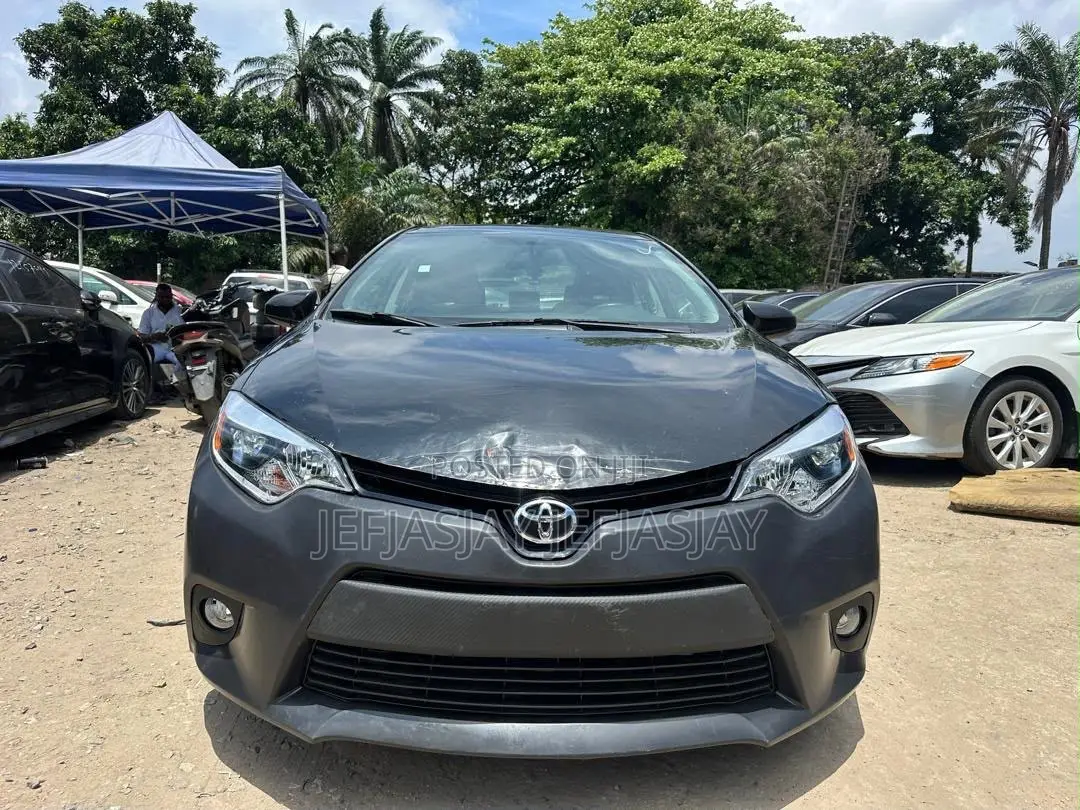 Toyota Corolla LE Eco Premium 4dr Sedan (1.8L 4cyl CVT) 2015 Black
