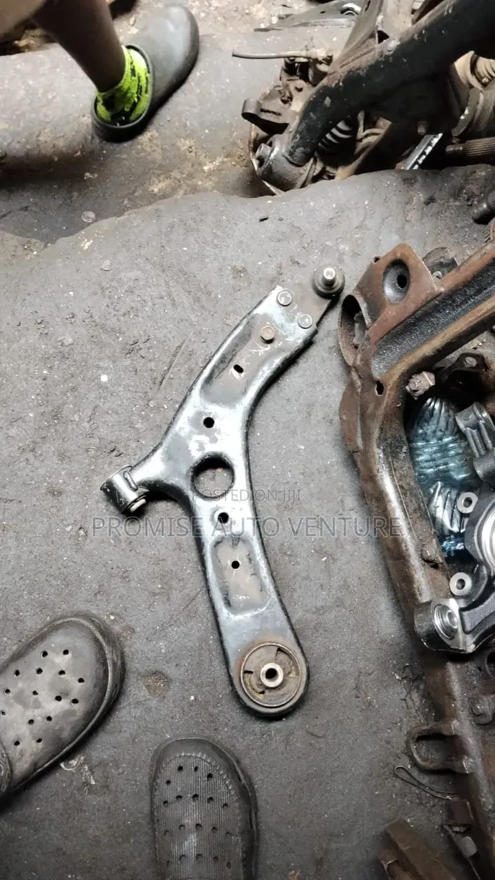 Complete Lower Arm Kia Soul 2016, 2018