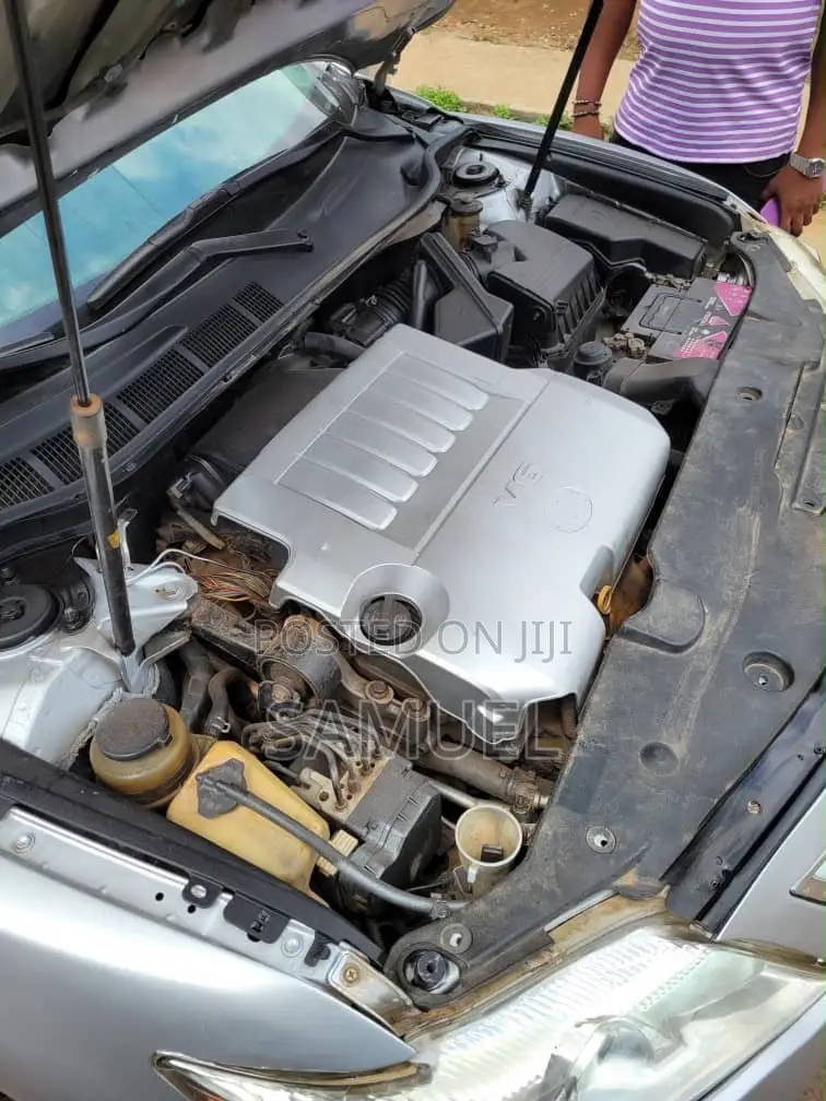 Toyota Camry 2010 Silver