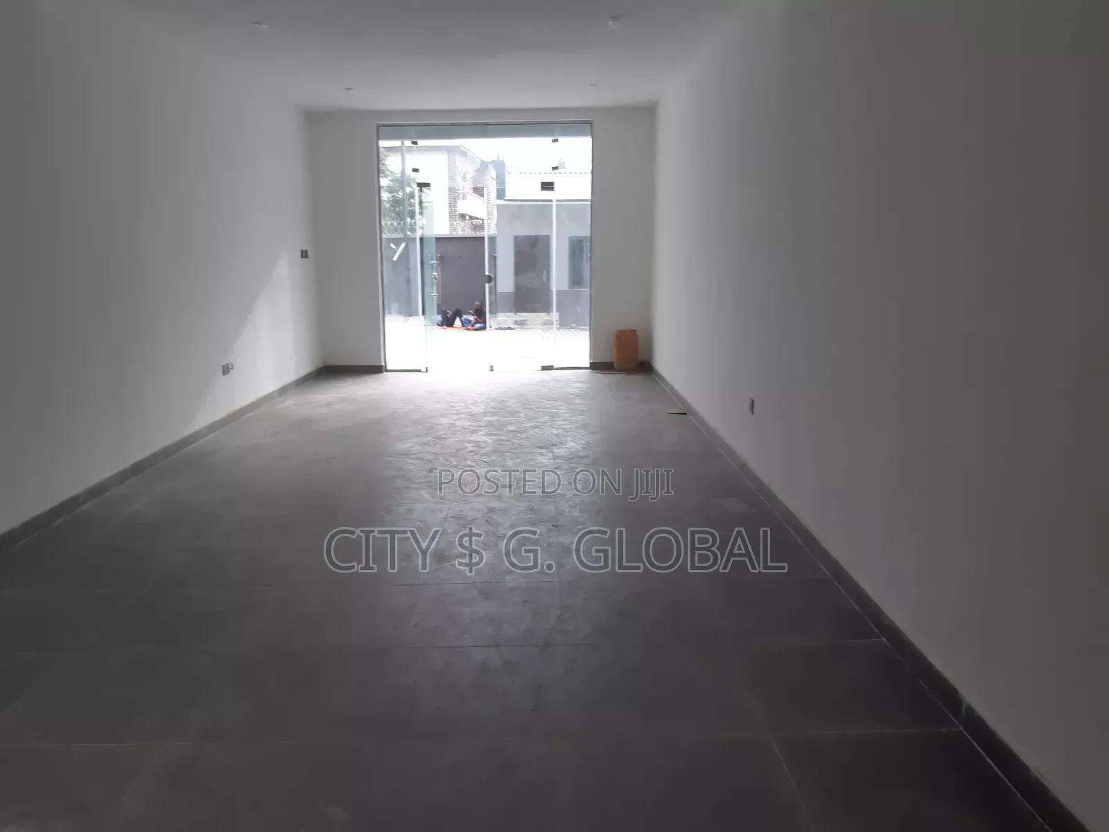 Shop Space in Bannerx Wuse 2