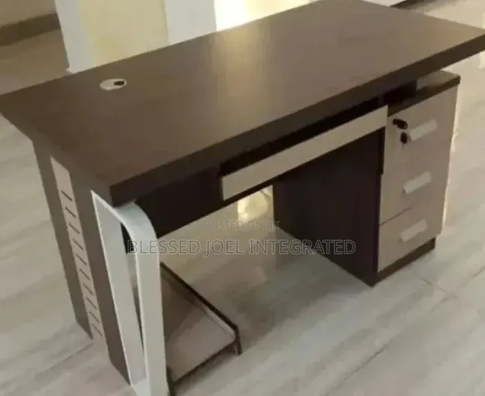 Portable Office Table
