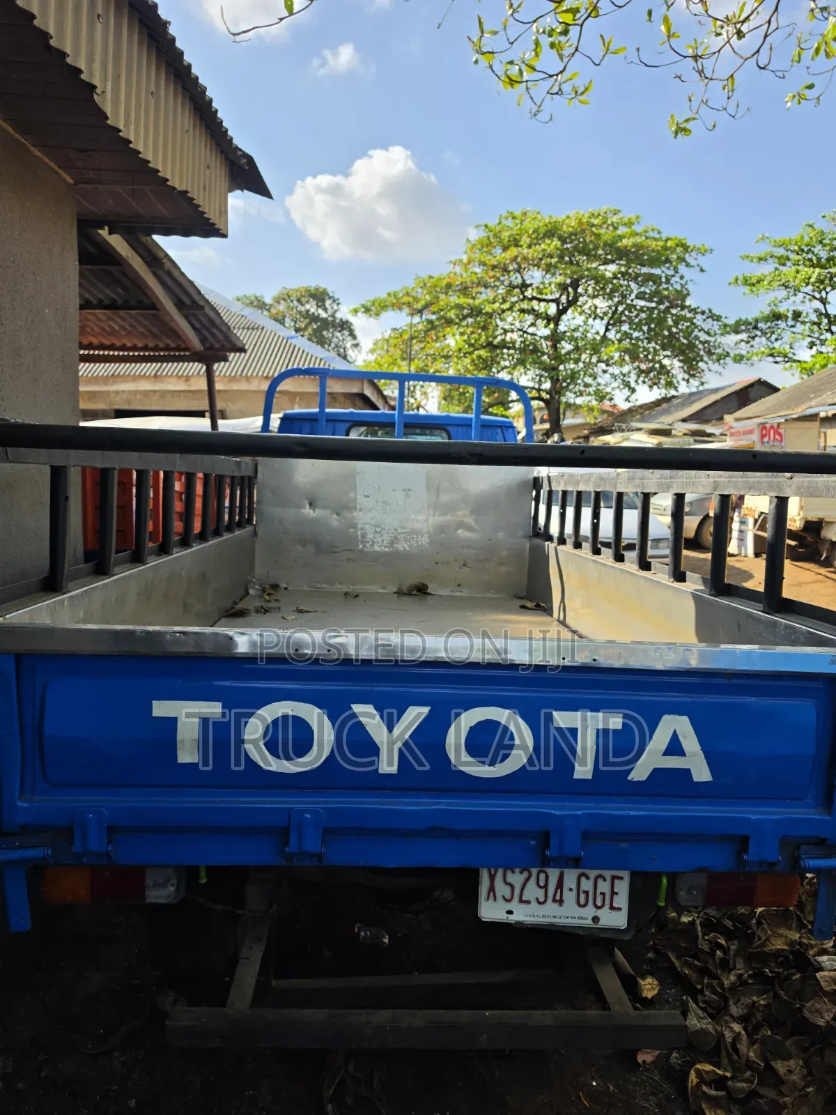 TToyota Dyna 150 Normal Bucket