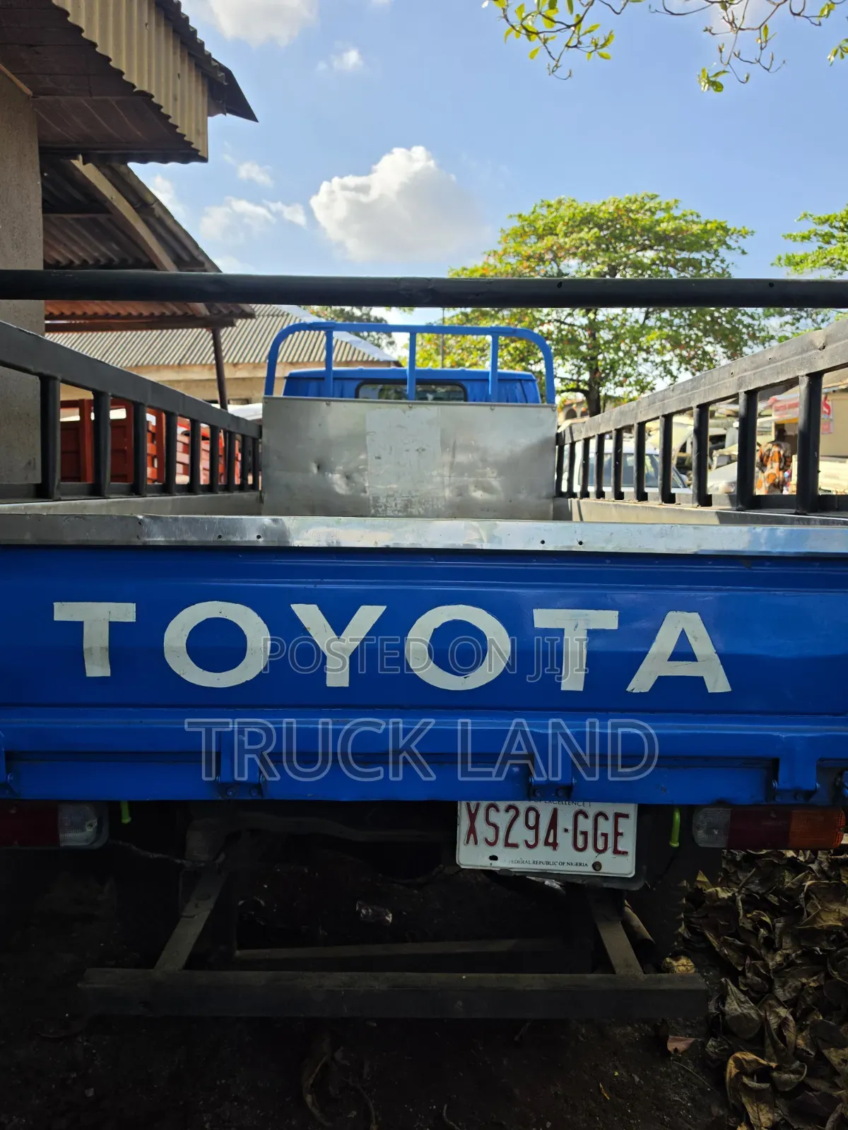 TToyota Dyna 150 Normal Bucket