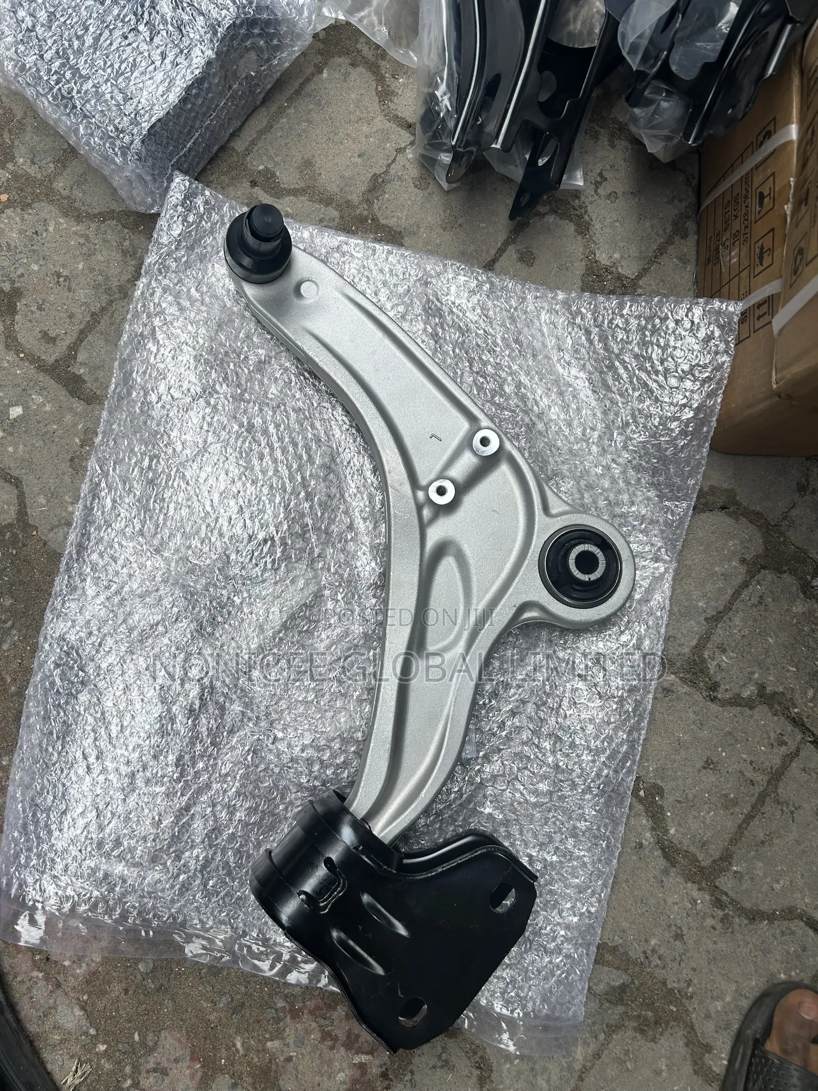 Lower Control Arm Ford Edge 2017-2018