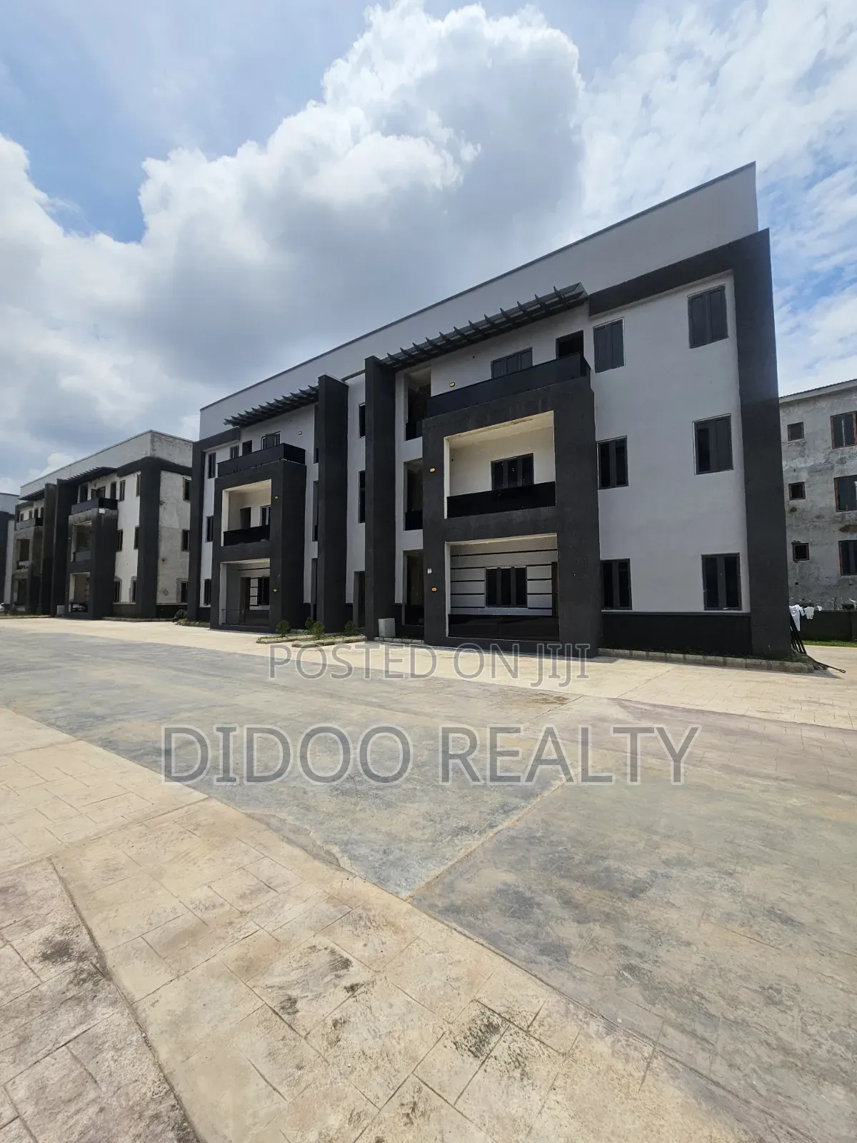 3bdrm Apartment in Wuye for sale