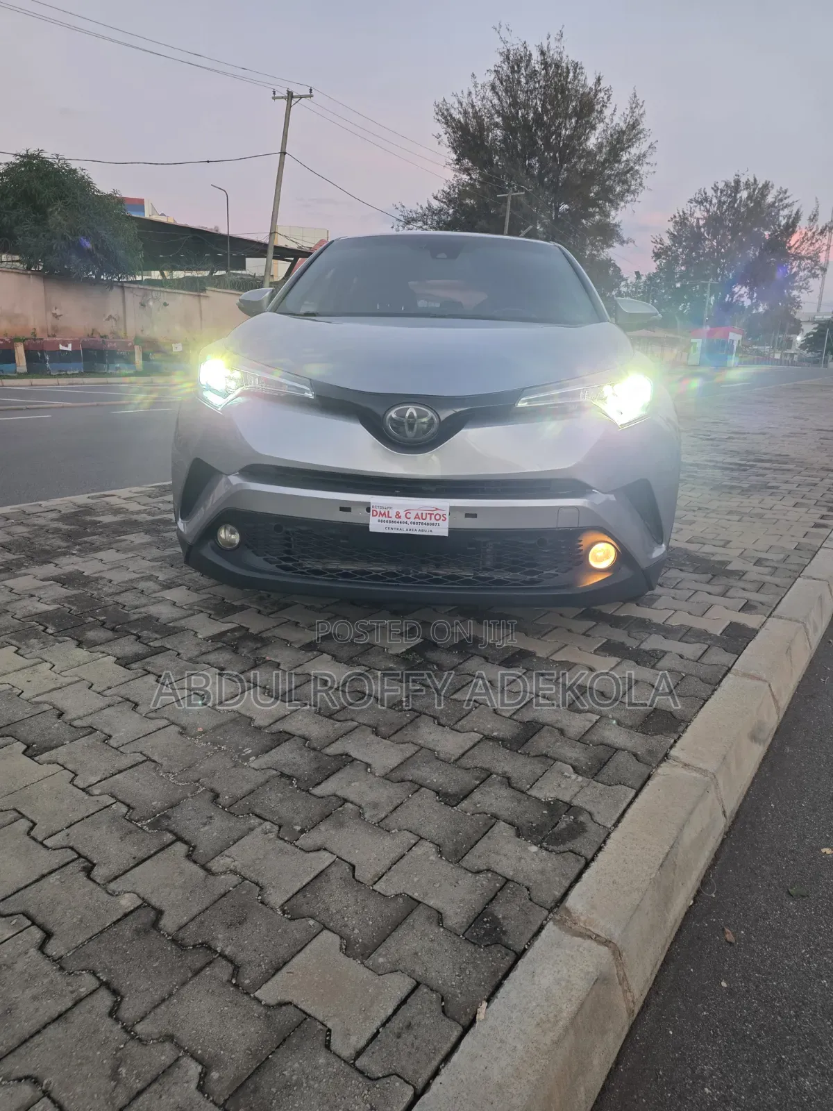 Toyota C-HR XLE Prermium FWD (2.0L 4cyl 2AM) 2018 Silver