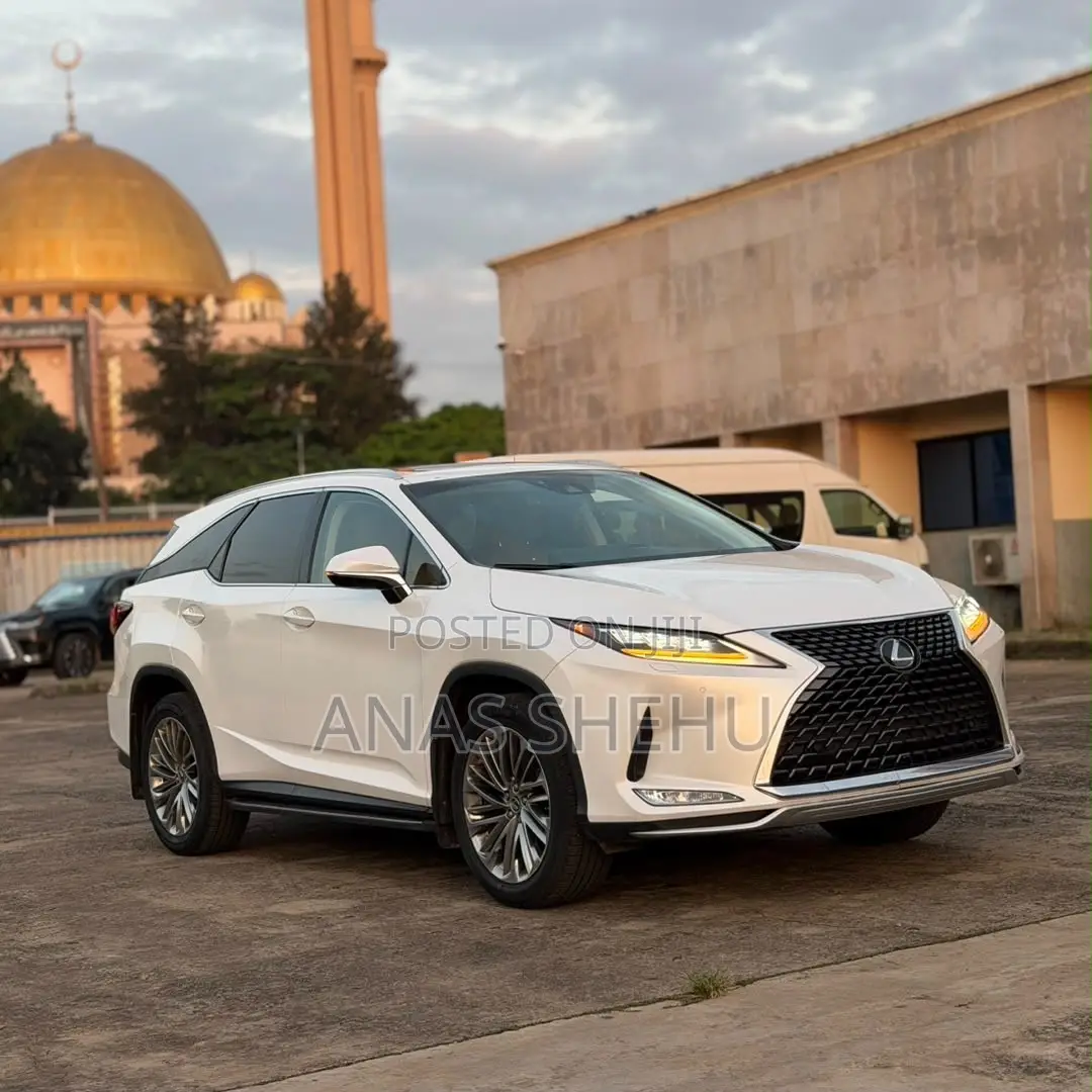 Lexus RX 350L 2022 White