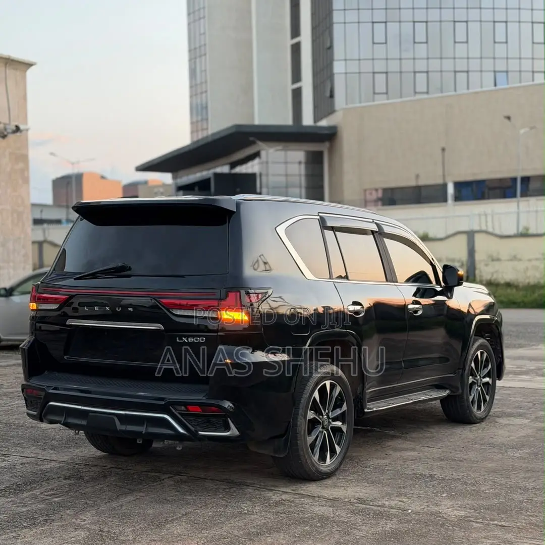 Lexus LX 570 AWD 2014 Black