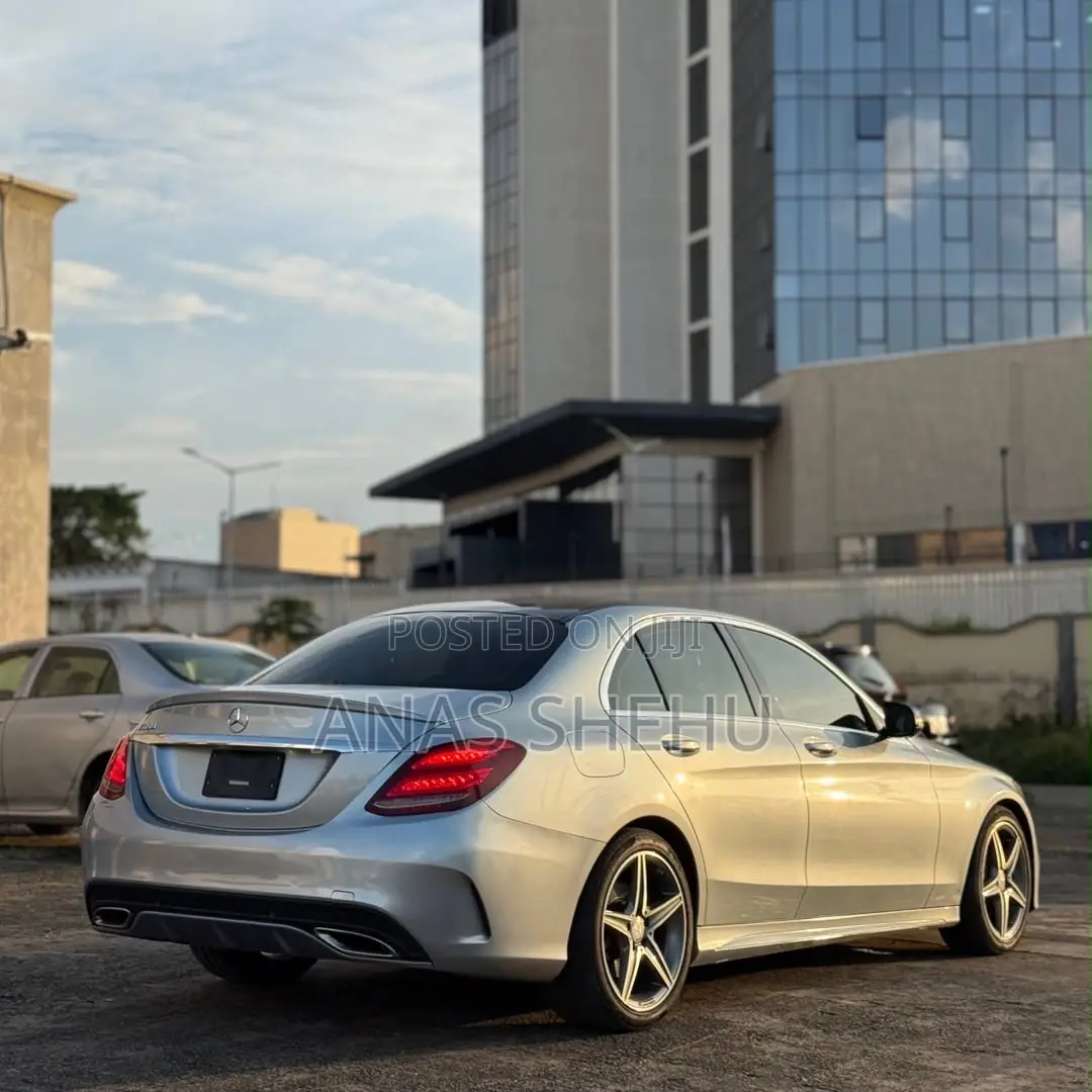 Mercedes-Benz C300 Sport 4Matic Sedan AWD (2.0L 4cyll 7A) 2016 Silver