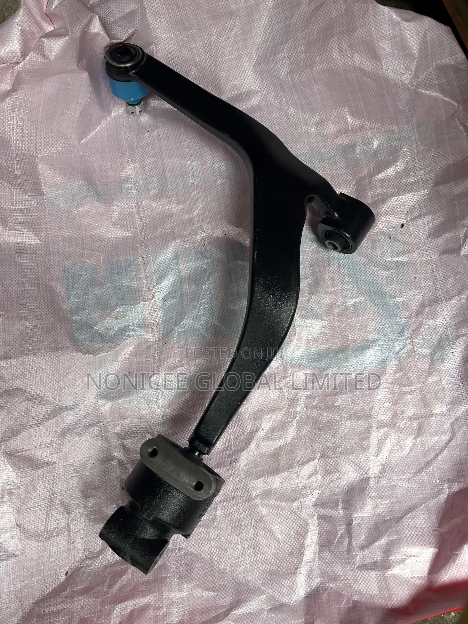 Lower Control Arm Infiniti Fx35/Fx45