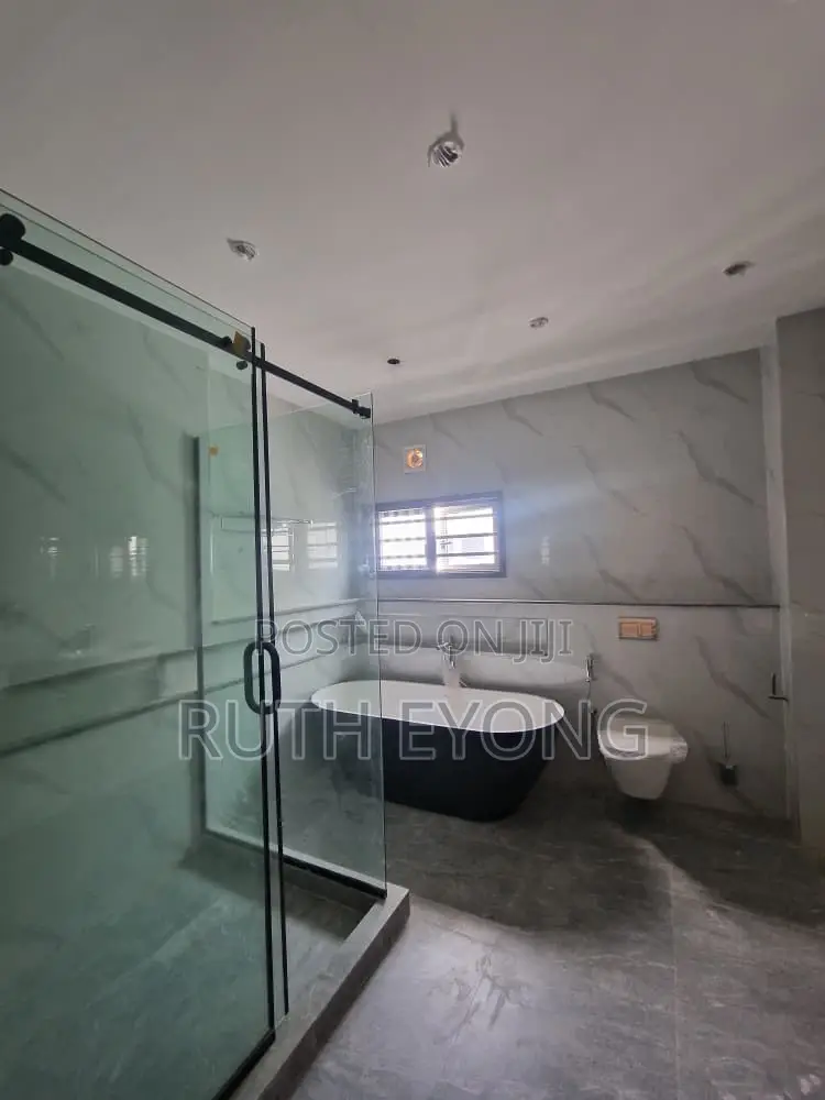 4bdrm House in Banana Island Road, for rent