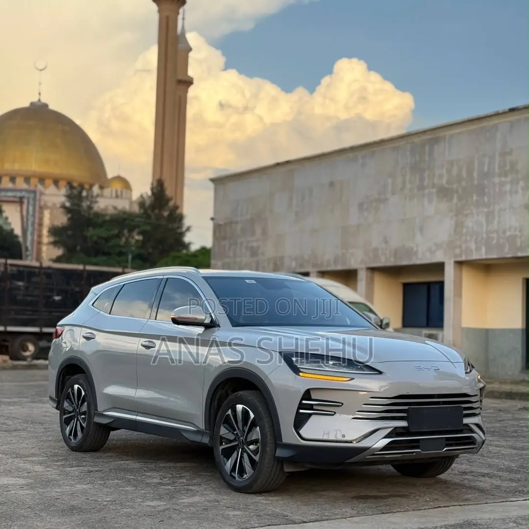 BYD Song Plus 2025 Gray