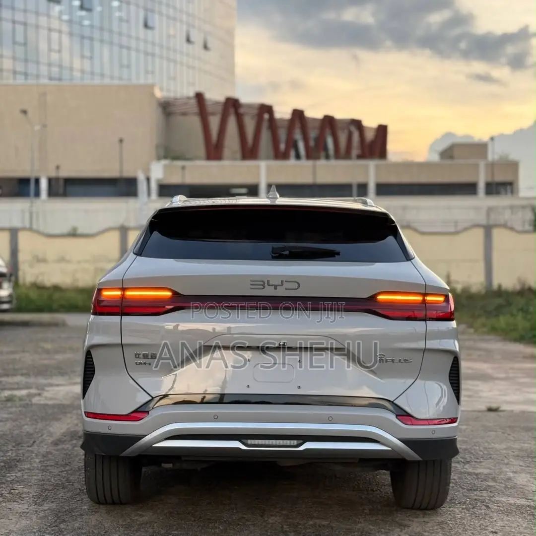 BYD Song Plus 2025 Gray