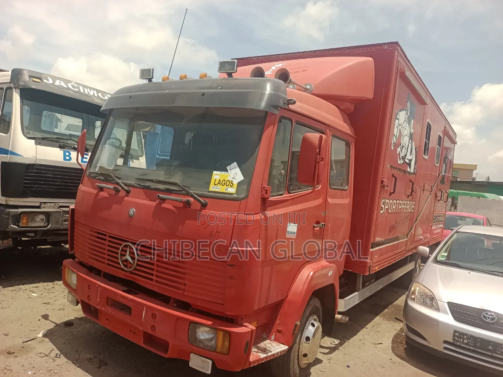 Mercedes Benz 814 Truck (Foreign Used) .